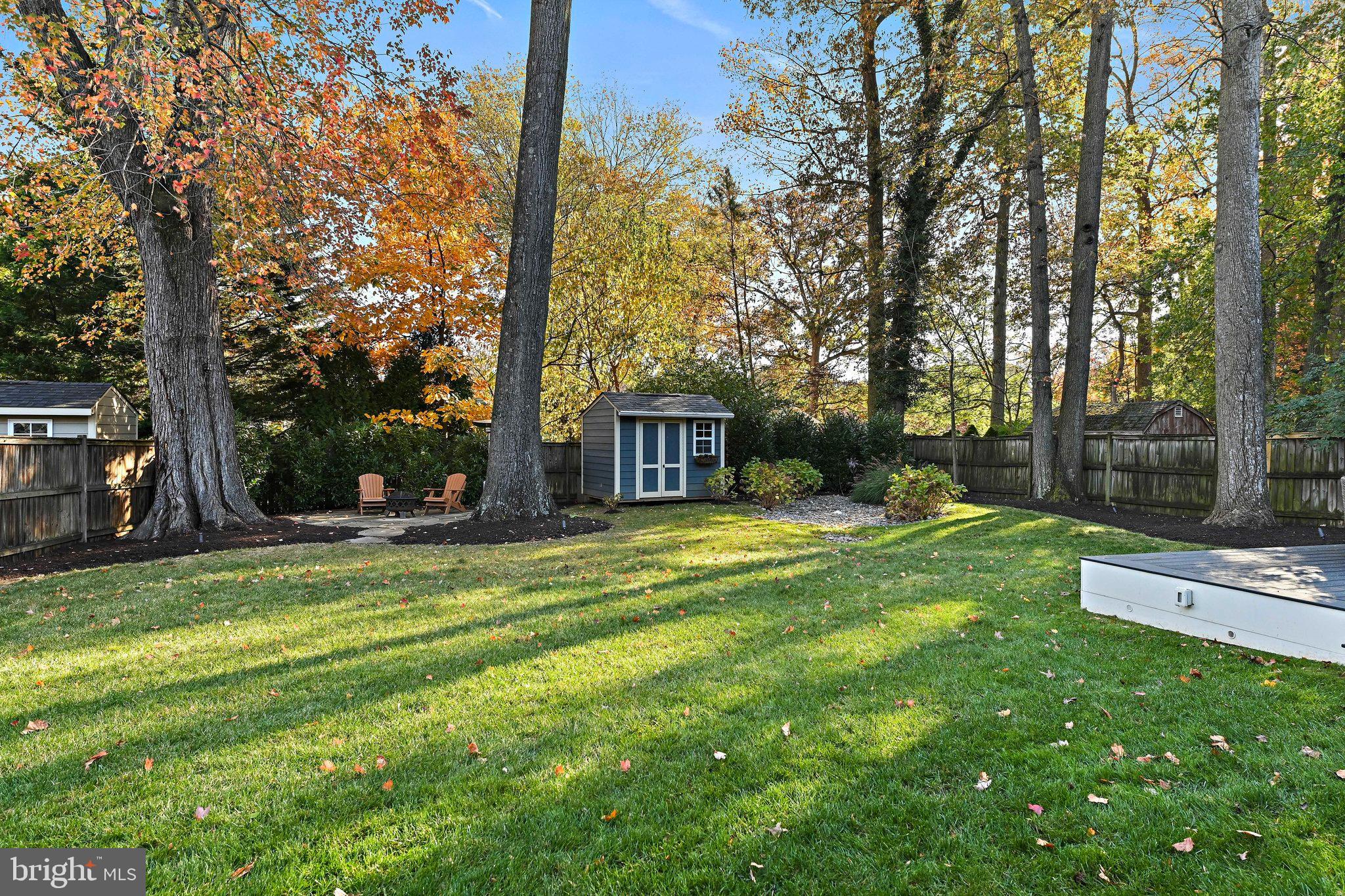 VIENNA WOODS - Residential