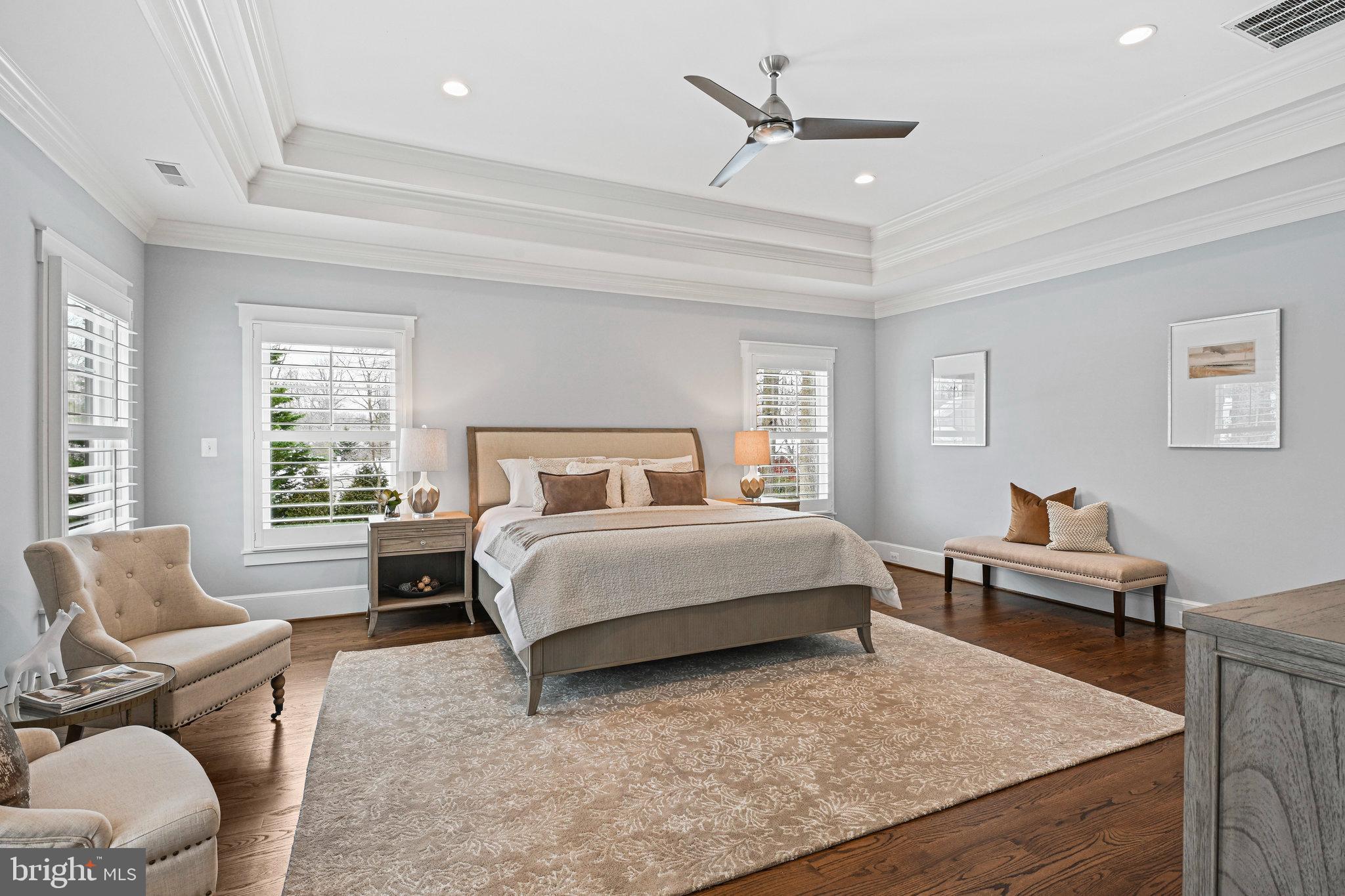 VIENNA WOODS - Residential