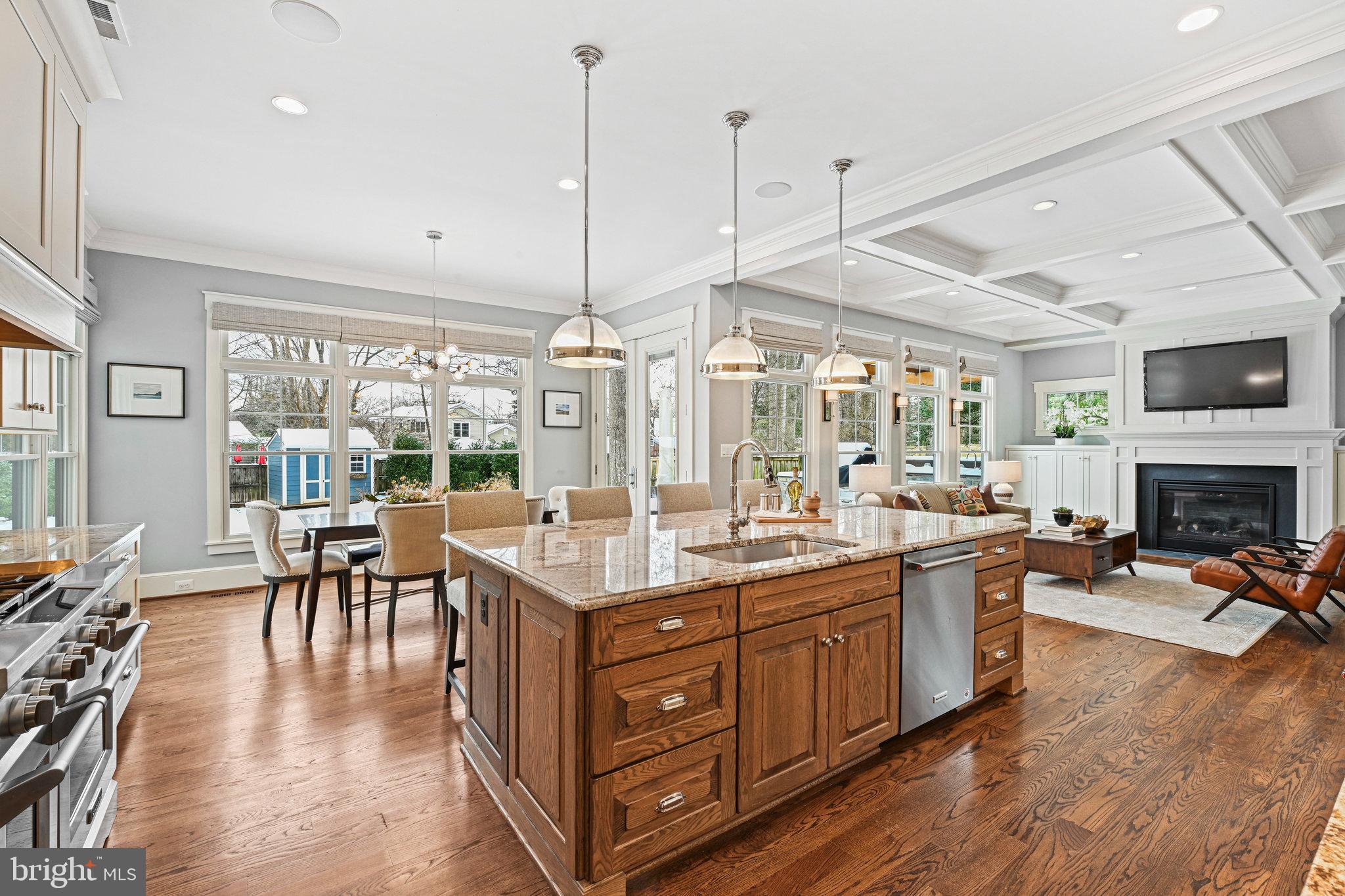 VIENNA WOODS - Residential