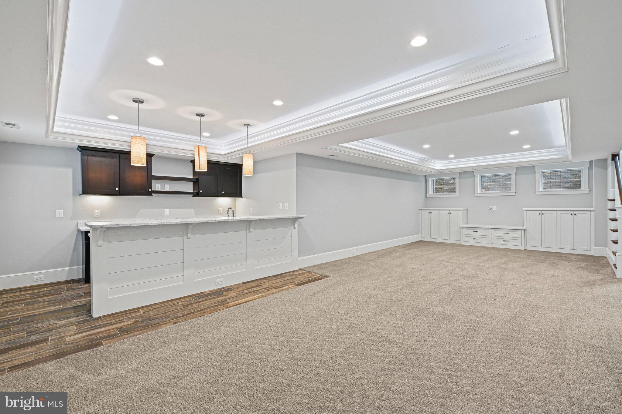 VIENNA WOODS - Residential