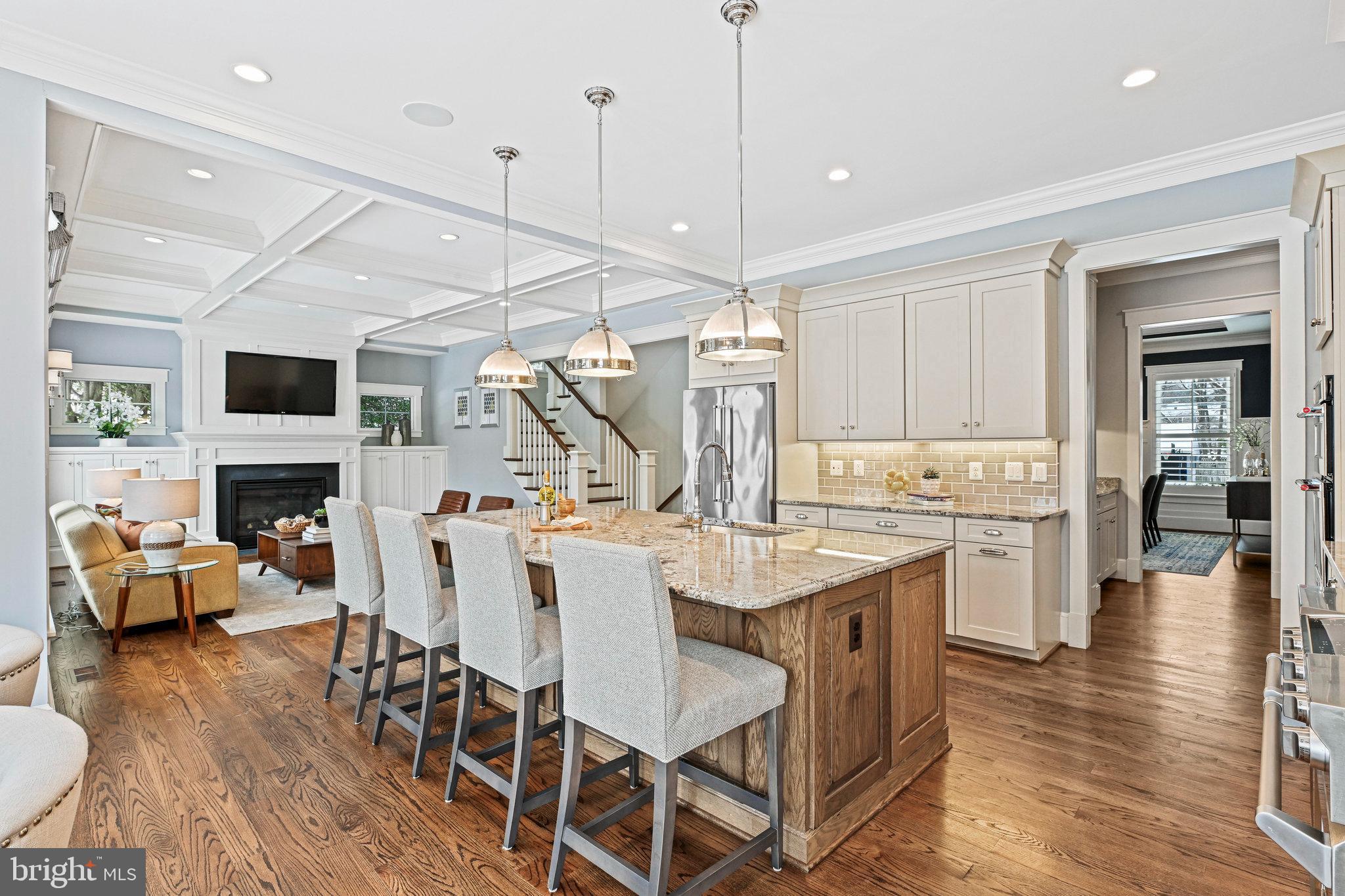 VIENNA WOODS - Residential