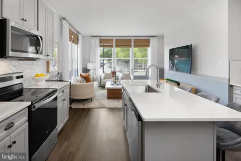 2613 River Birch Road, Herndon, VA MLS: VAFX2224830