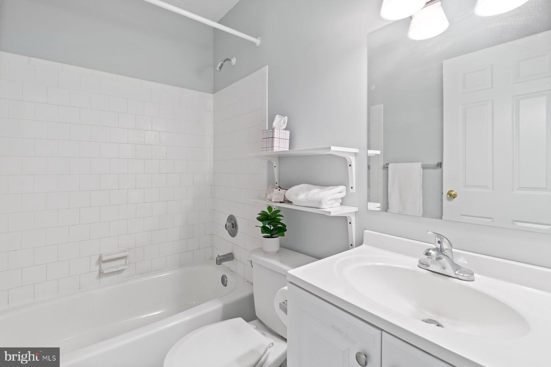 OAKHURST - Residential