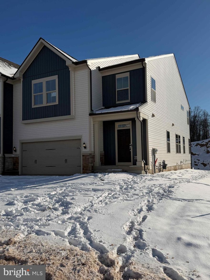 This information is for a completed quick move in Faraday plan in building 41.  This price reflects a $45,000 incentive and the buyer will also receive $7,000 towards closing costs.  Buyer MUST use Pulte mortgage to qualify for any incentives.  All options have been chosen and no changes can be made.  Prices and incentives are subject to change without notice.

Discover Pulte Homes newest community LIBERTY RIDGE; an enclave of 3–4-bedroom, 2 car garage homes in the award-winning Hatboro-Horsham School District with walking trails connecting to Maple Park! You cannot beat this location, only 1.5 miles from The Shops at Valley Square, restaurants, Wegmans, and easy access to commuter routes 611, 202, 276, and Warminster SEPTA station.