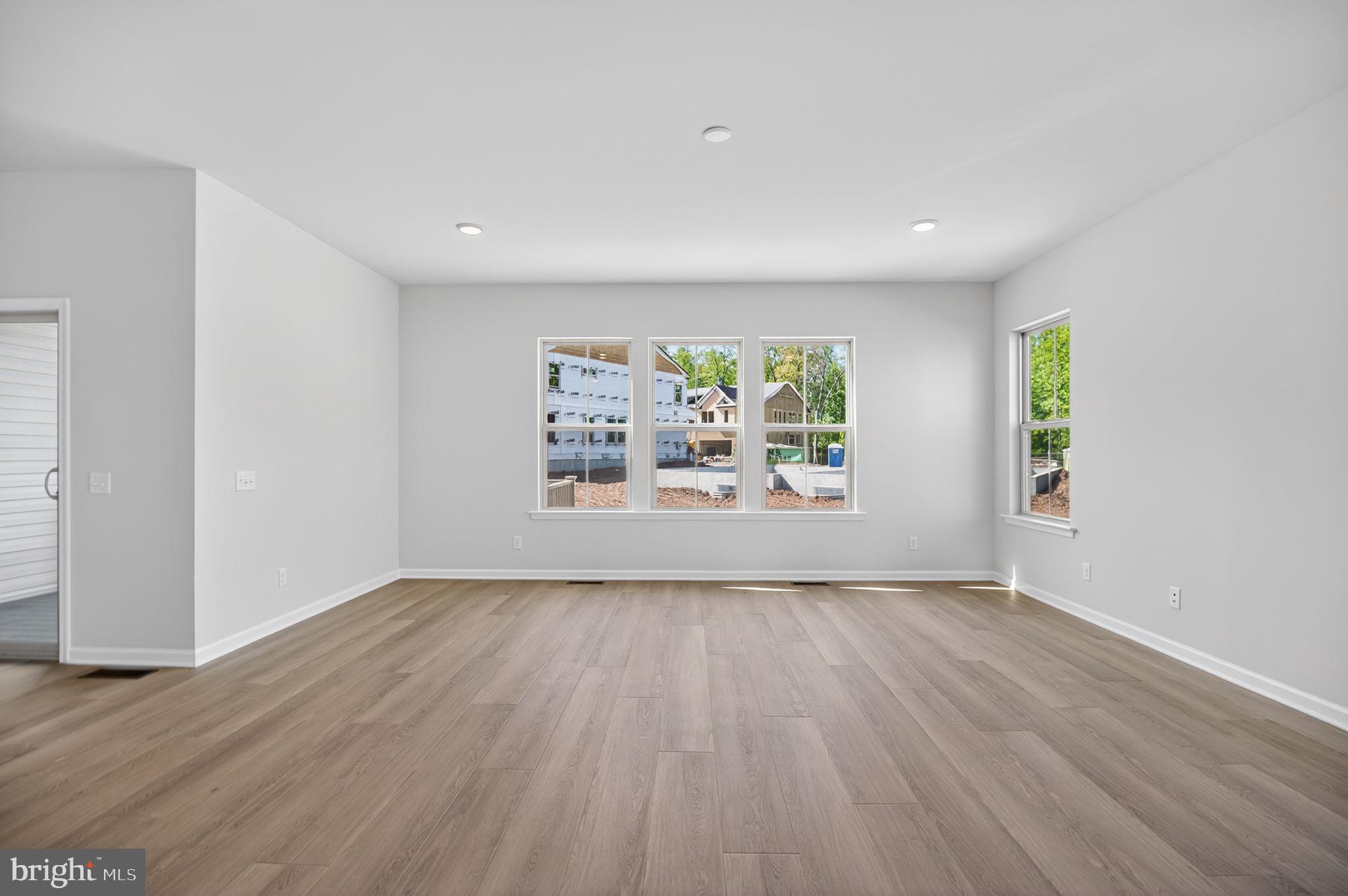 LIBERTY RIDGE - Residential