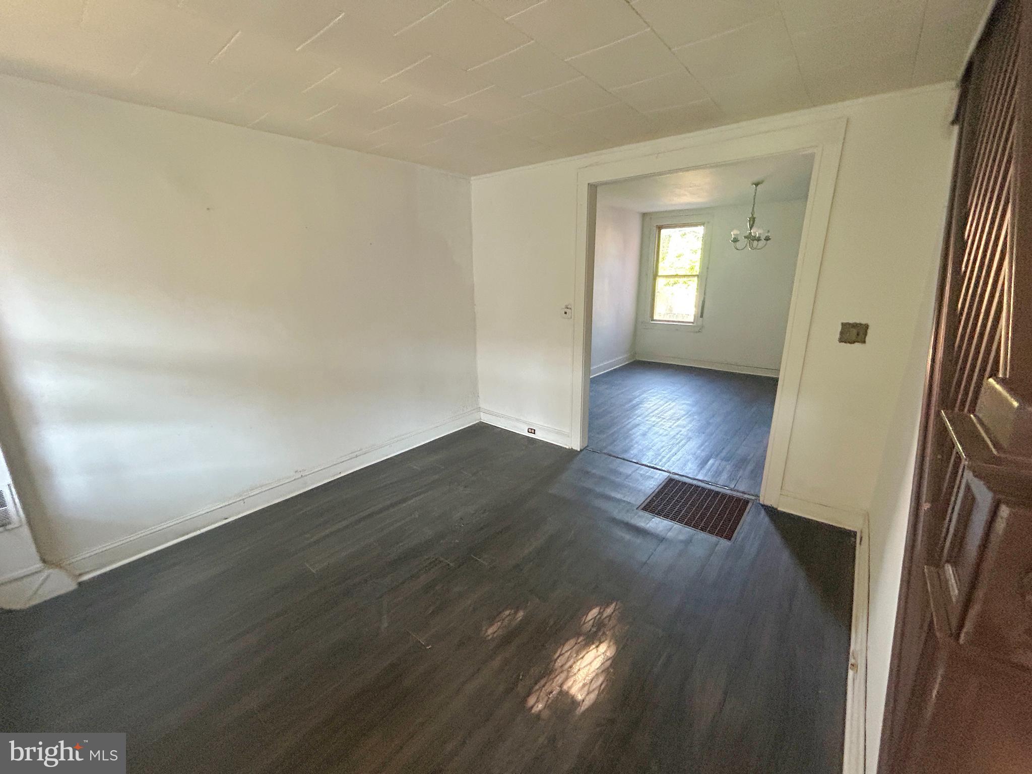CARROLL-SOUTH HILTON - Residential