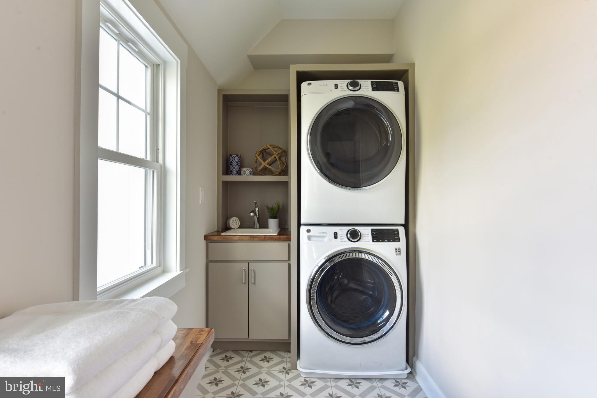 BRADDOCK HEIGHTS - Residential