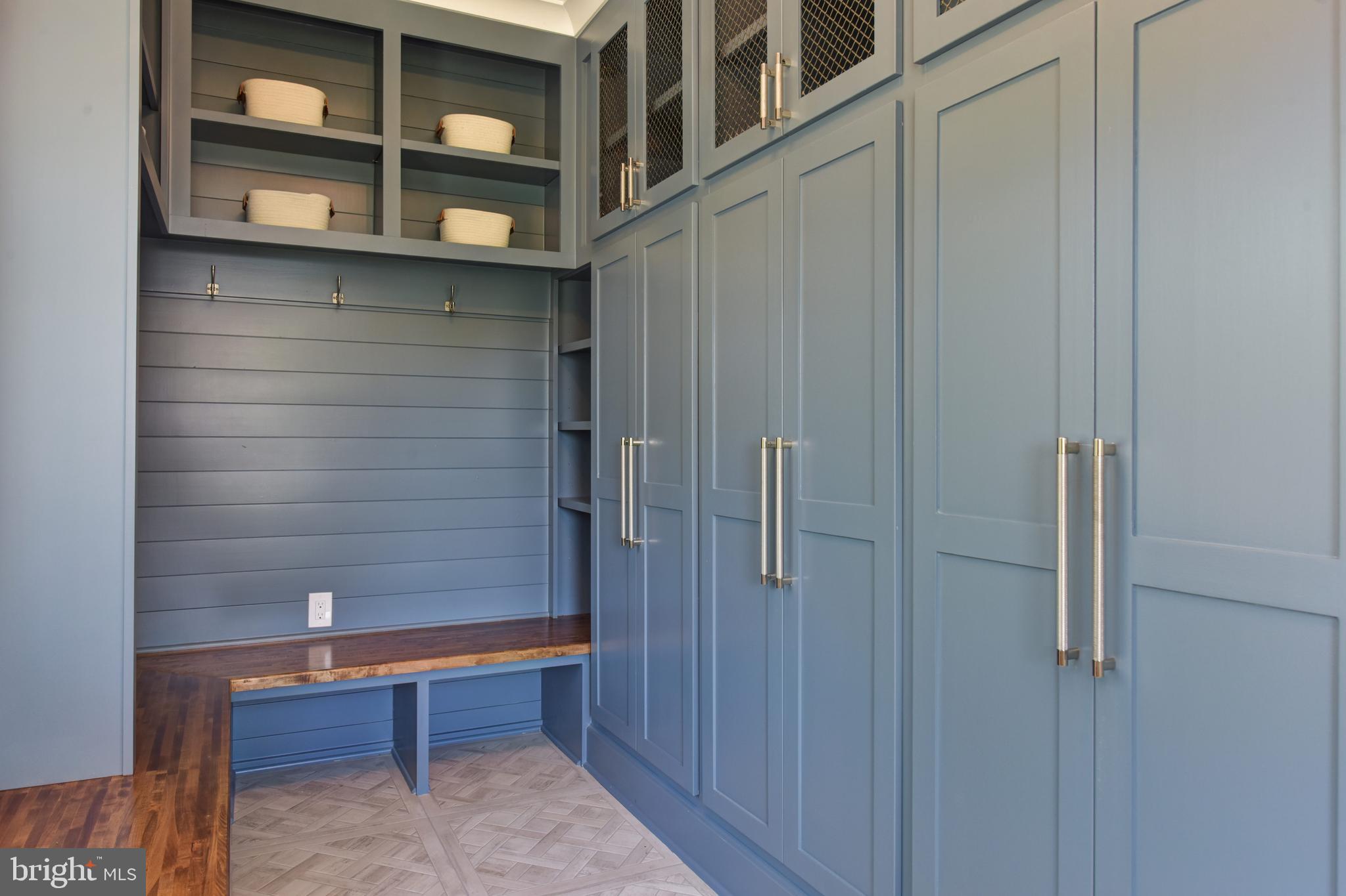 BRADDOCK HEIGHTS - Residential