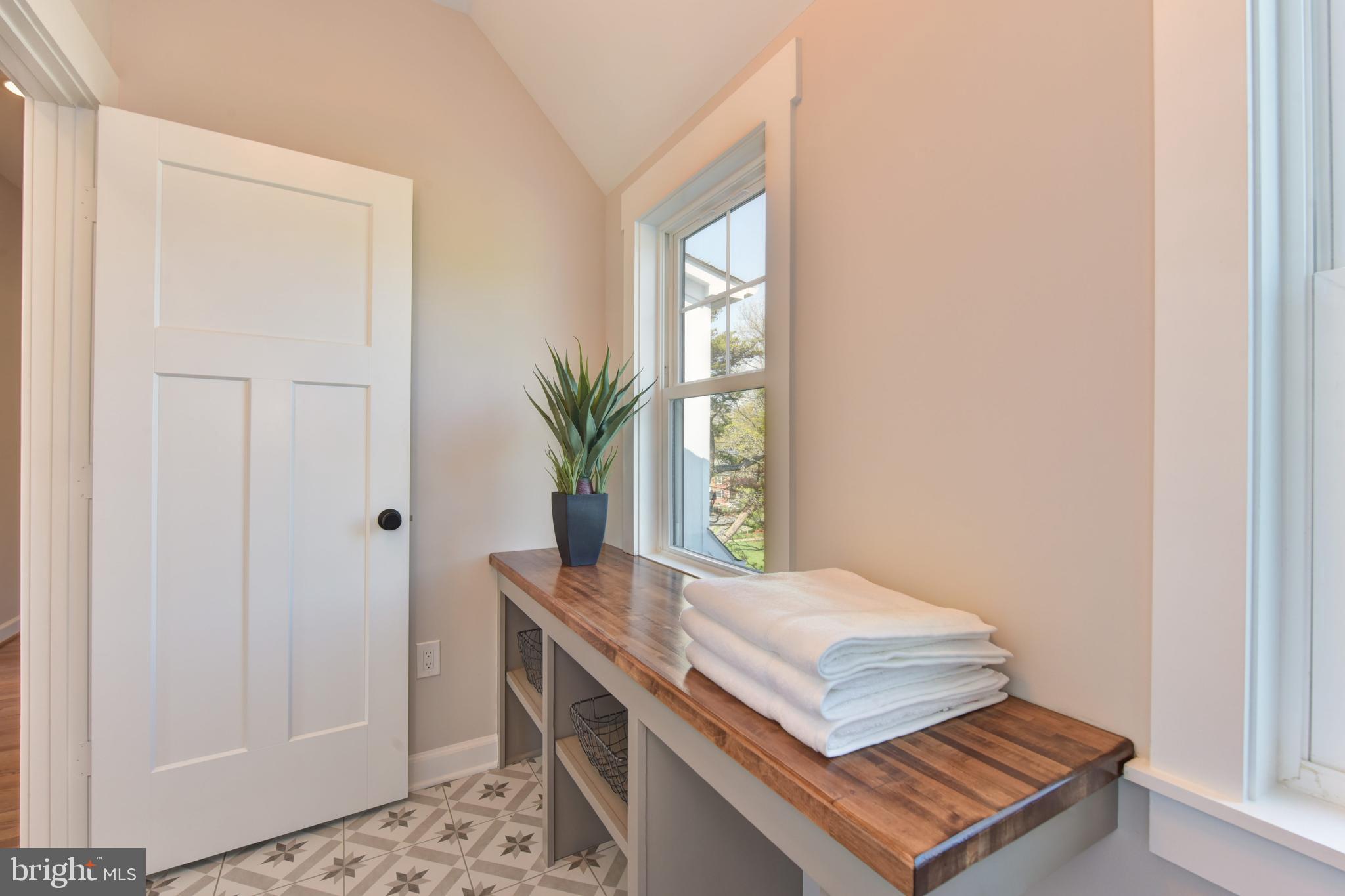 BRADDOCK HEIGHTS - Residential