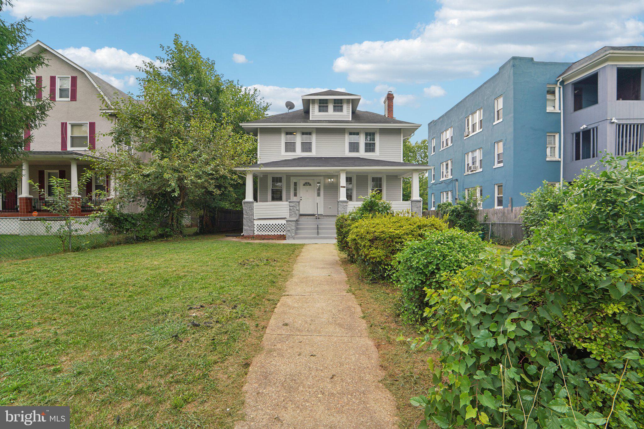 DORCHESTER - Residential