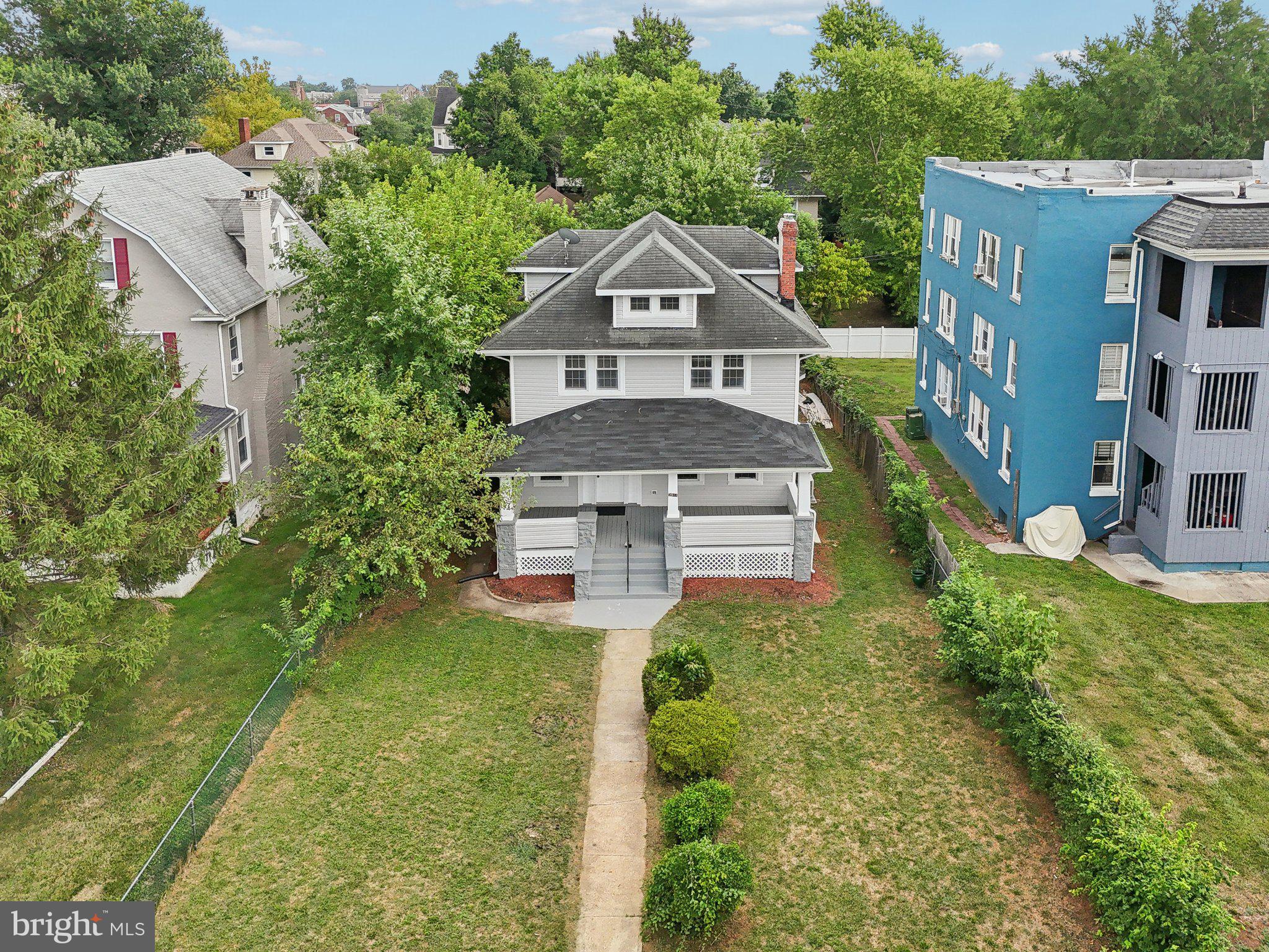 DORCHESTER - Residential