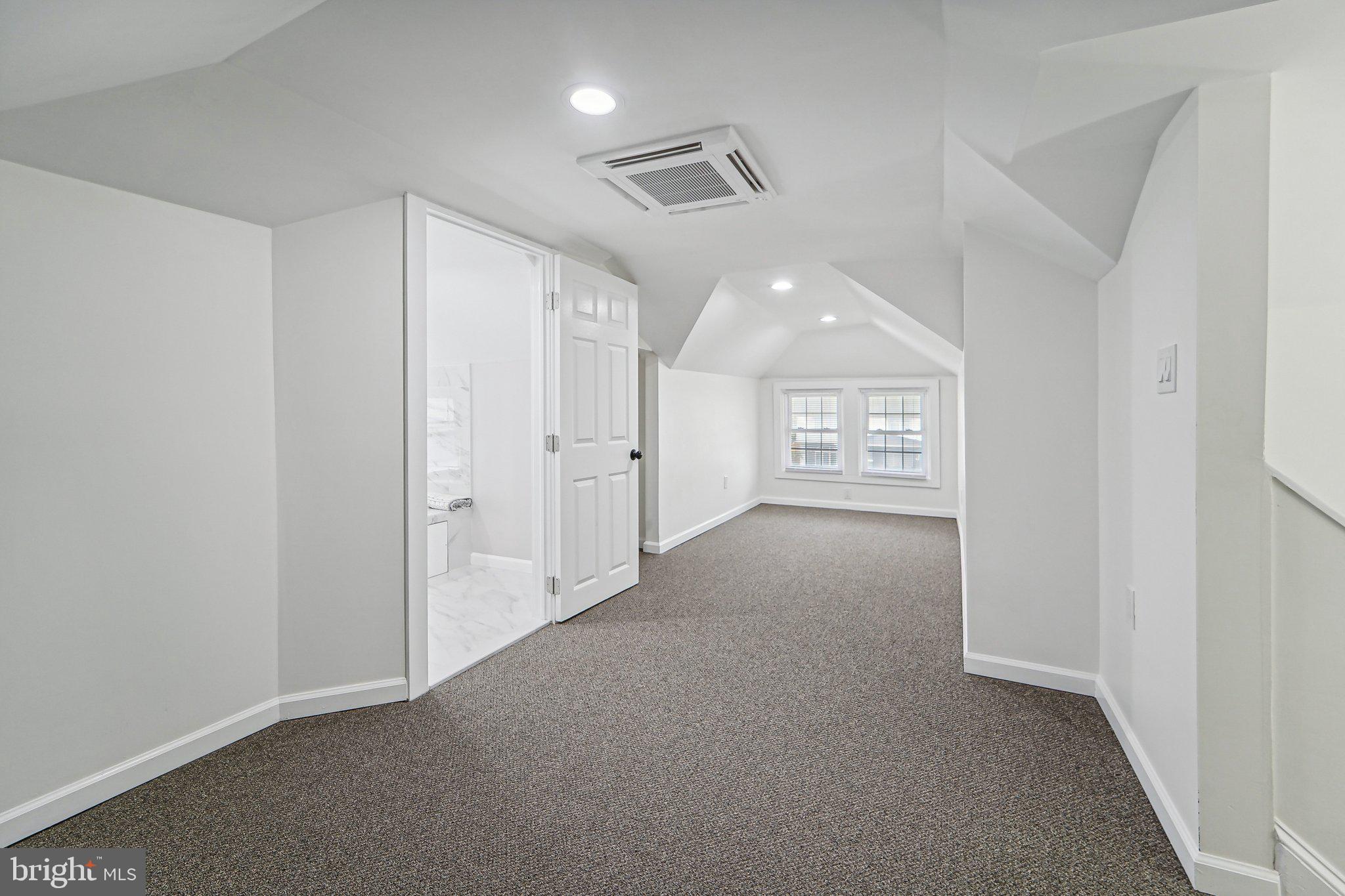 DORCHESTER - Residential