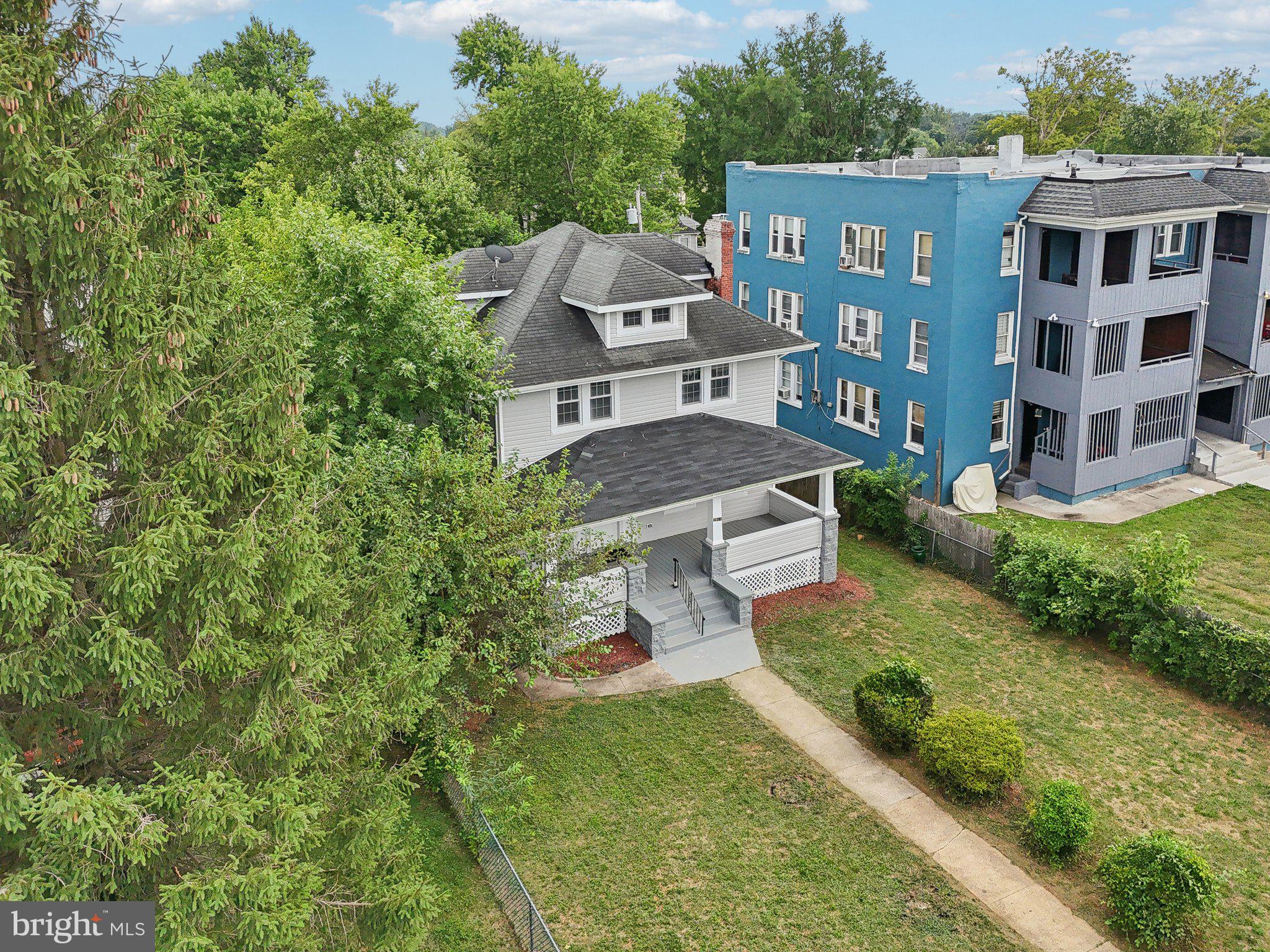 DORCHESTER - Residential