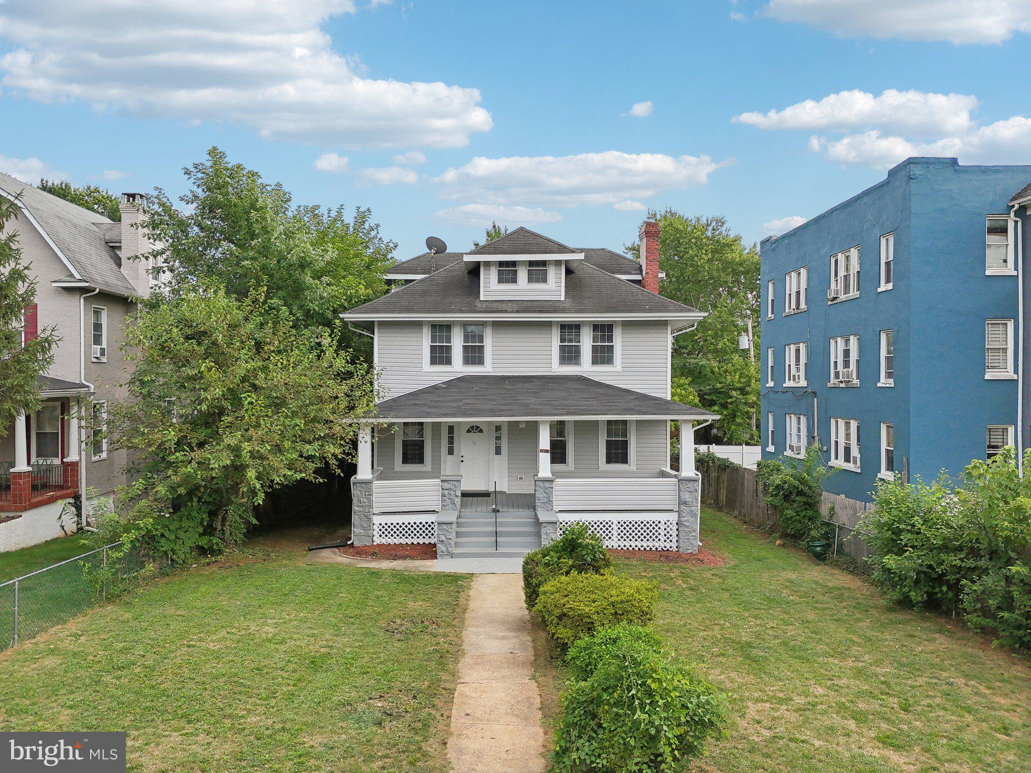 DORCHESTER - Residential
