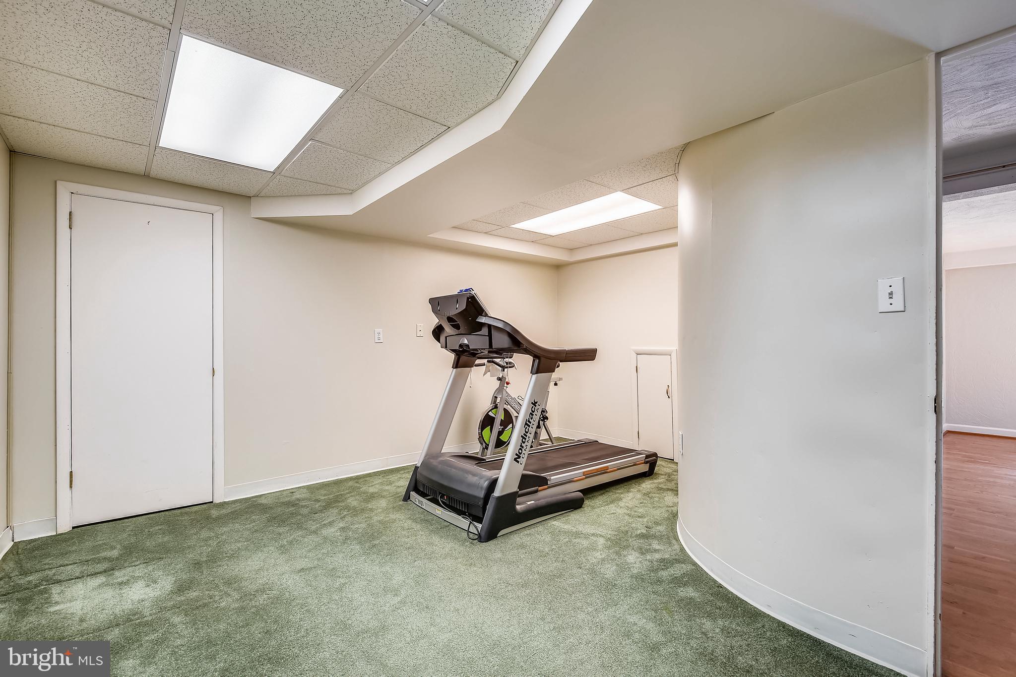 FOX CHAPEL - Residential