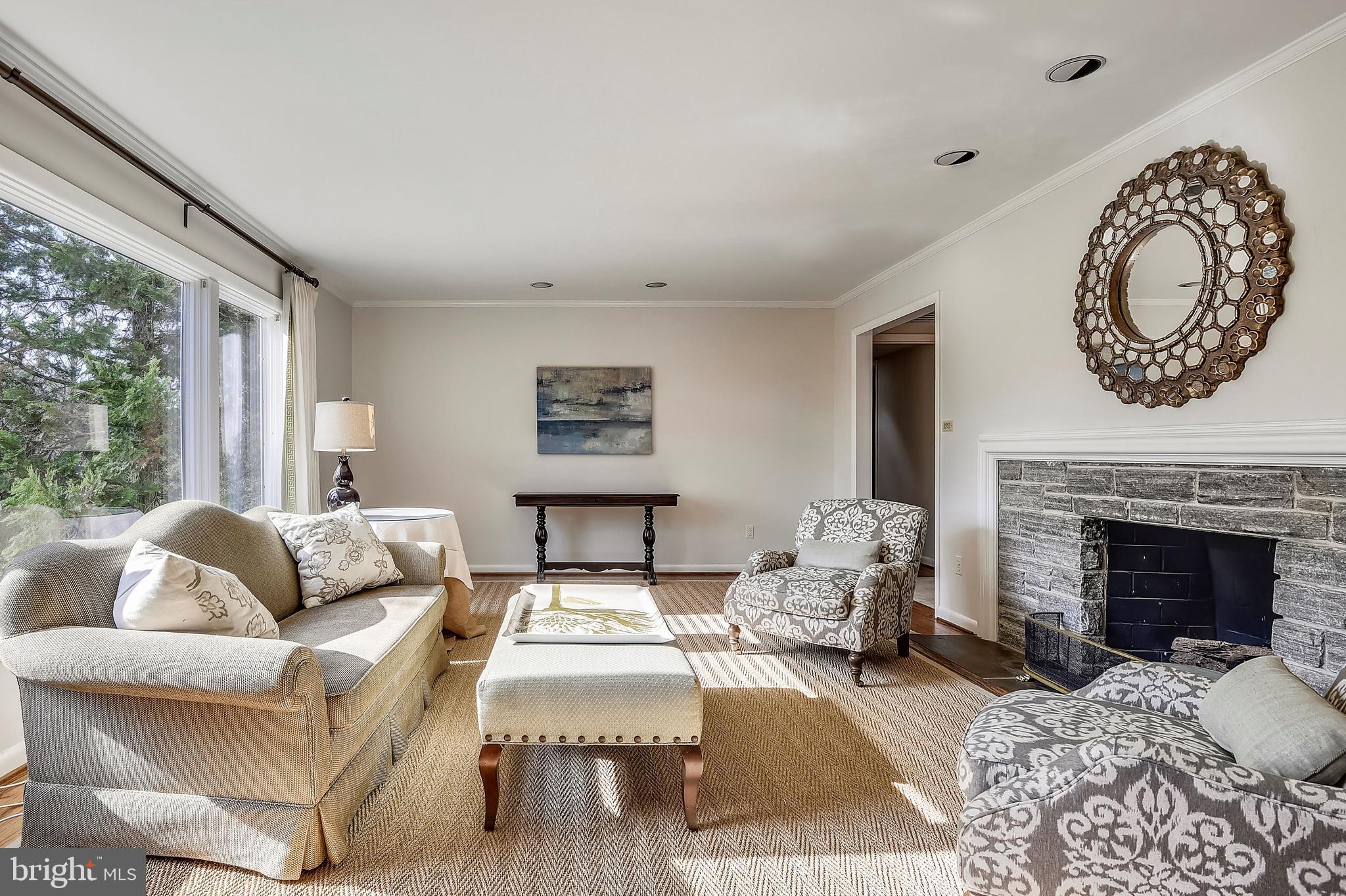 FOX CHAPEL - Residential