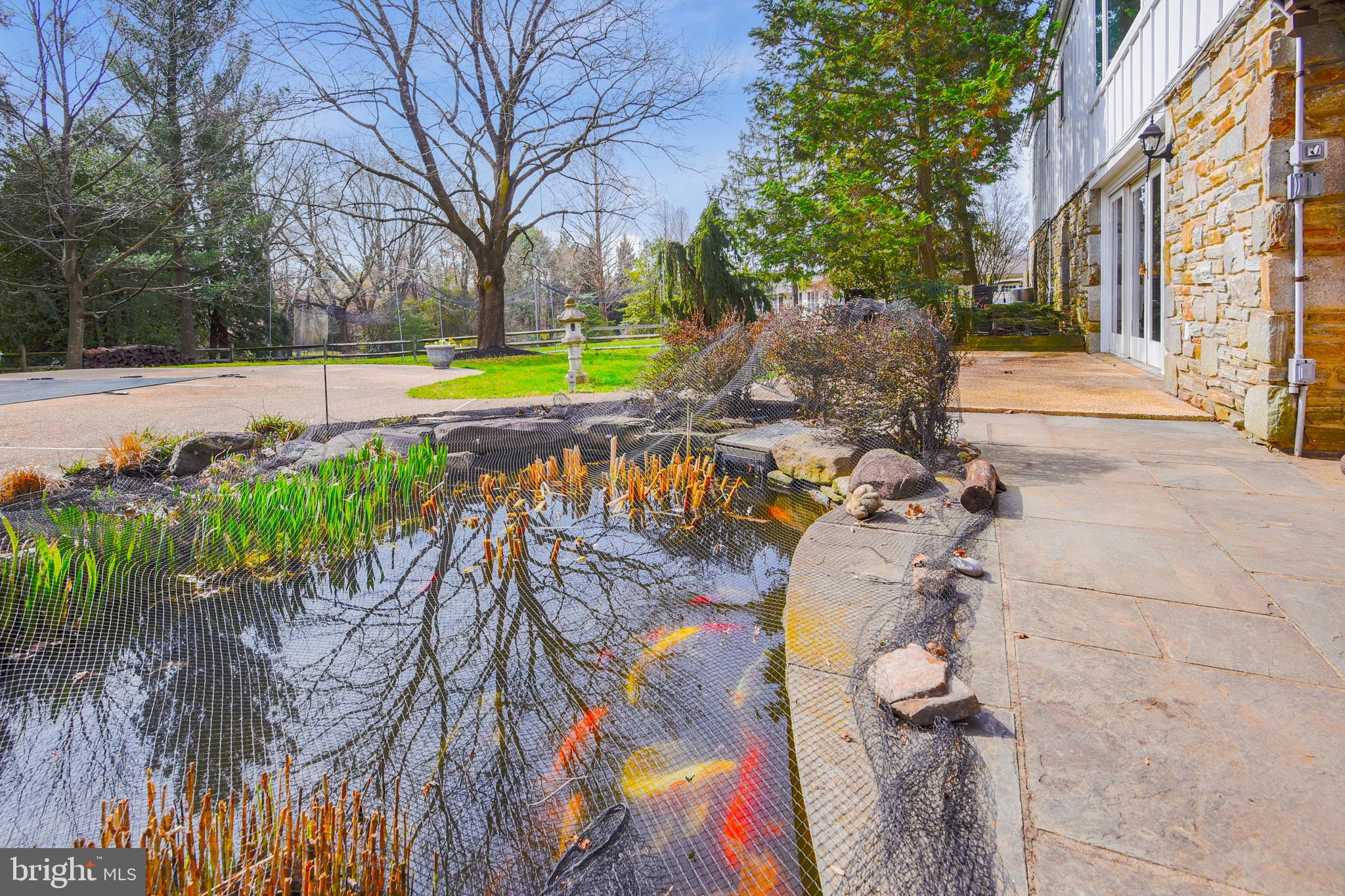 FOX CHAPEL - Residential