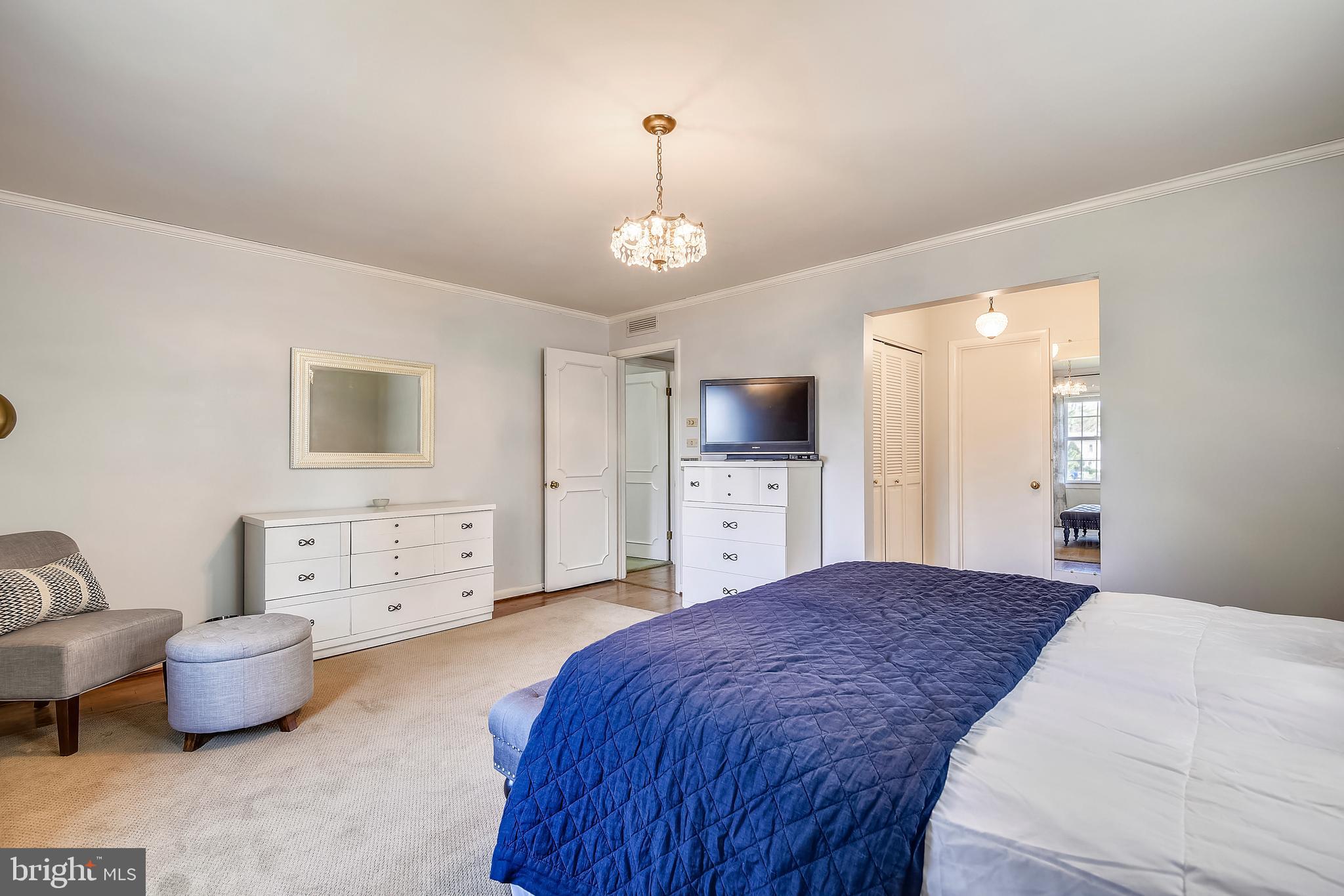 FOX CHAPEL - Residential