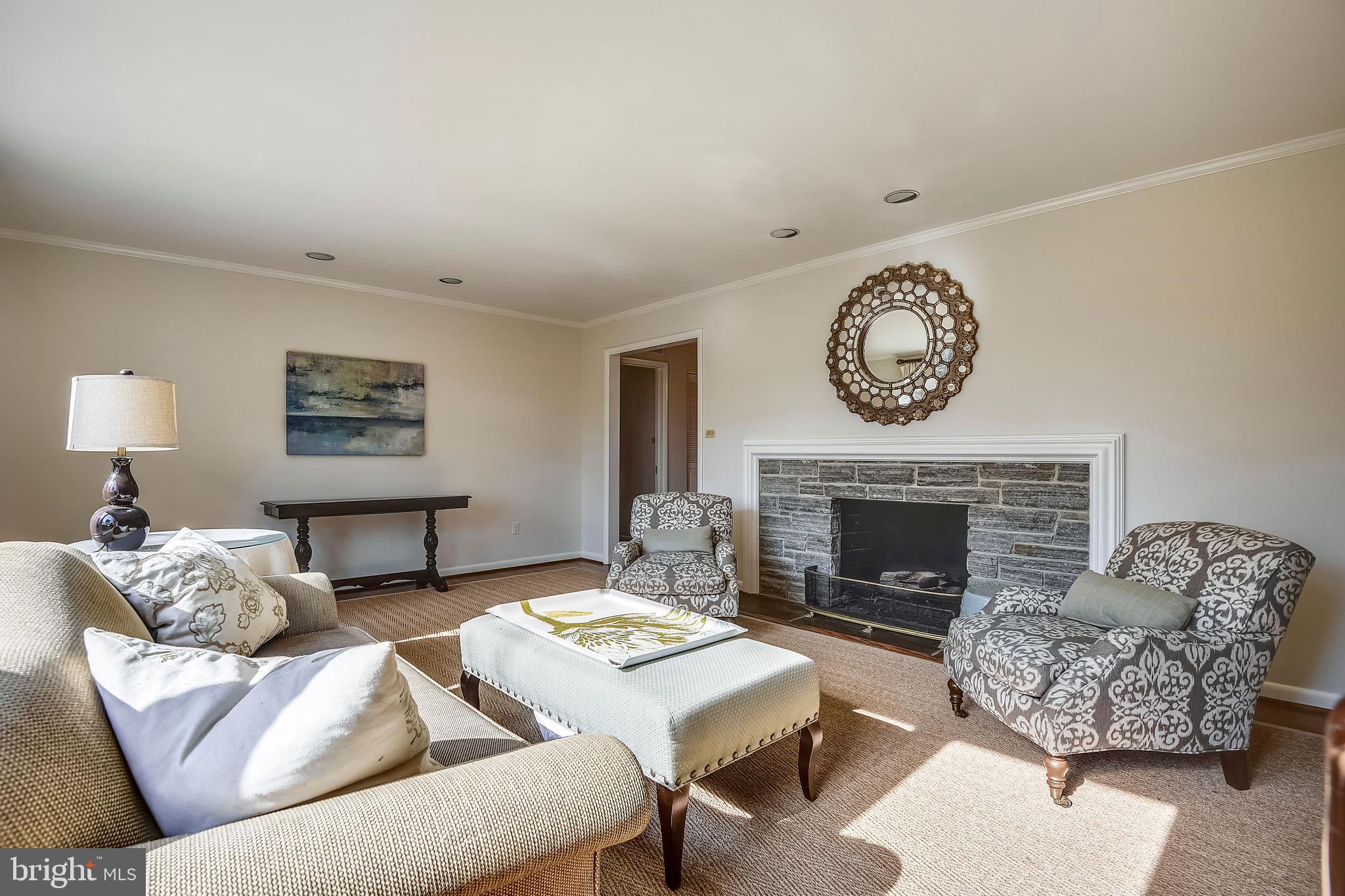 FOX CHAPEL - Residential