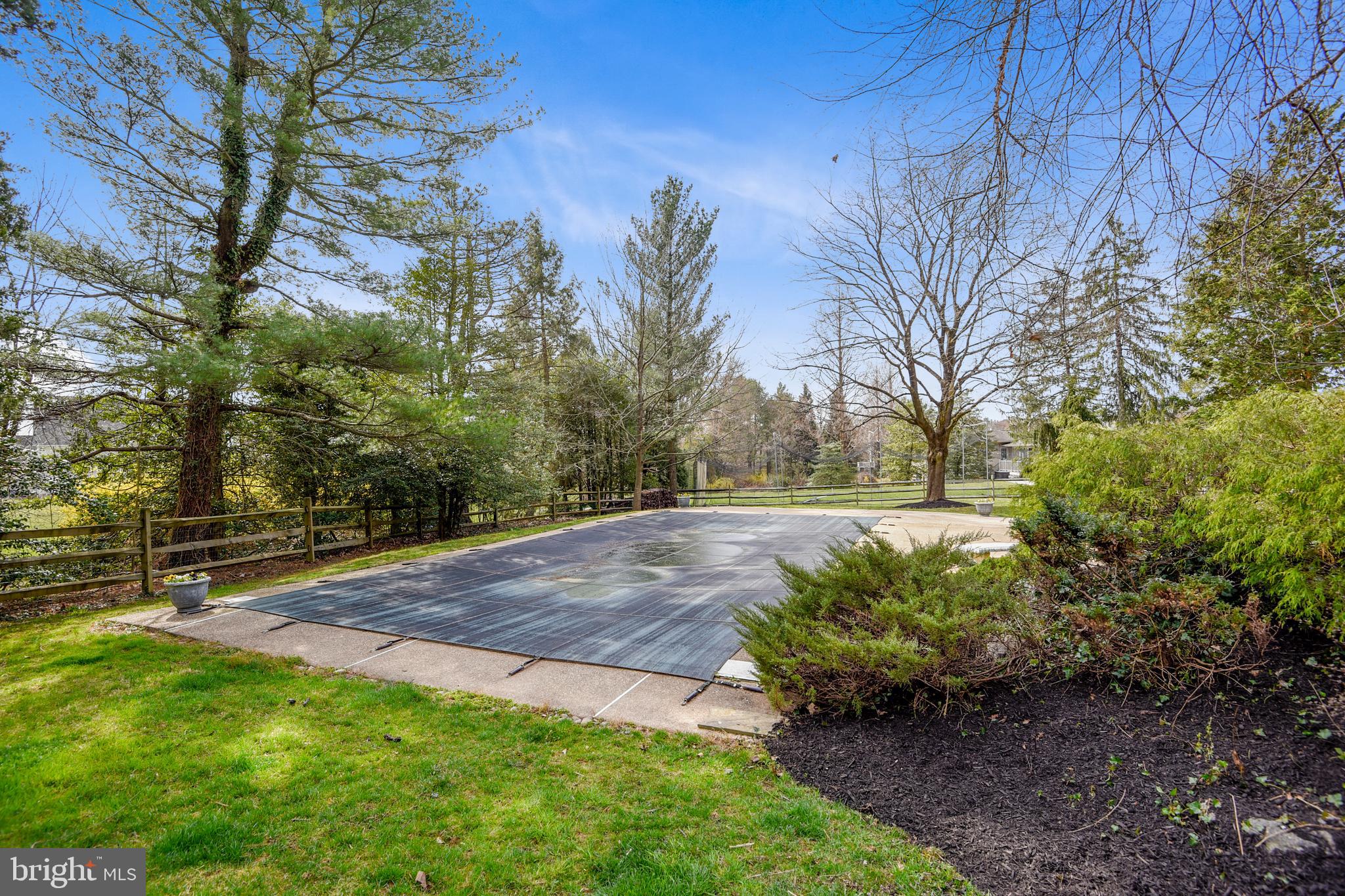 FOX CHAPEL - Residential