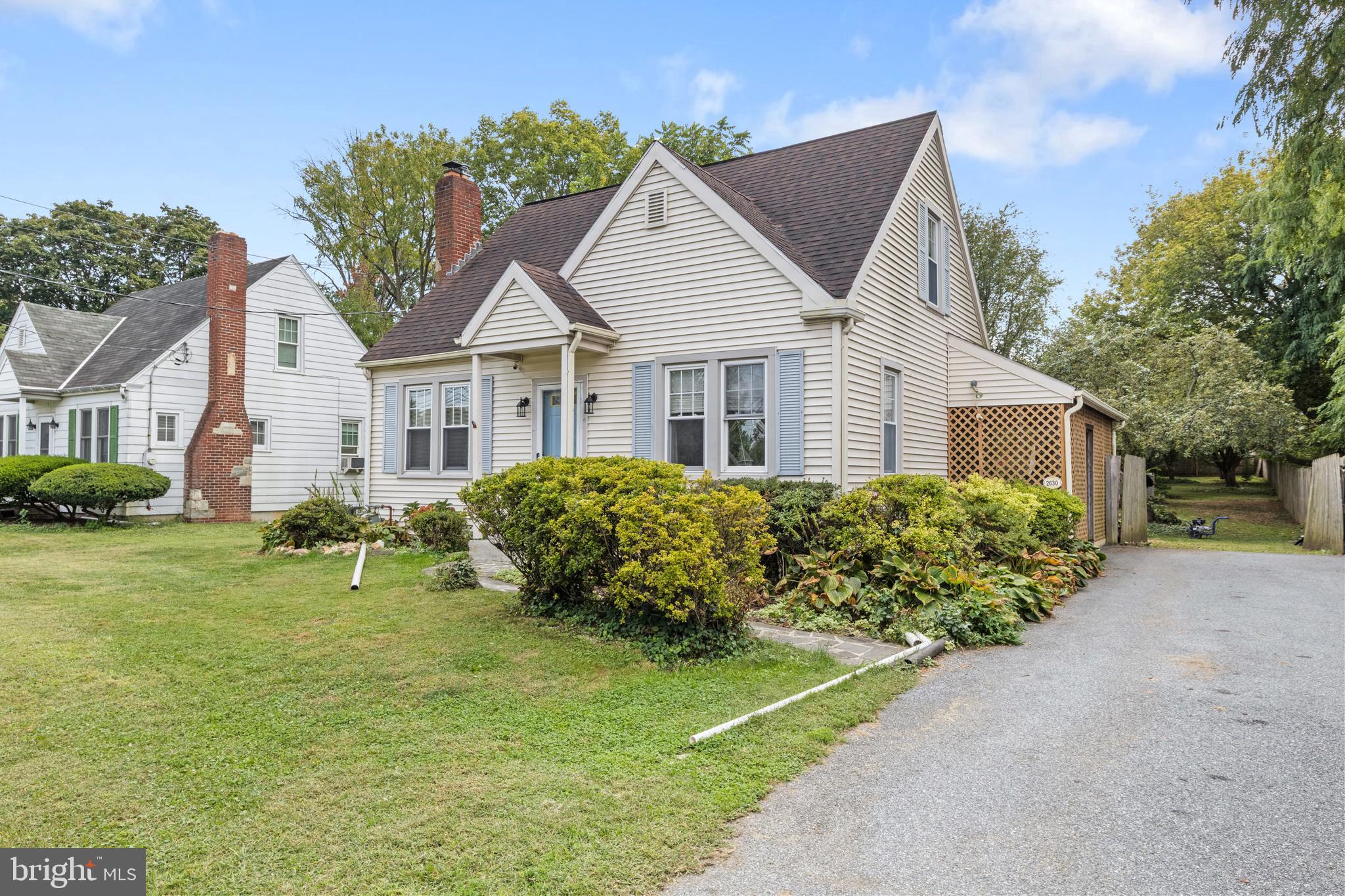 2630 COLUMBIA AVENUE