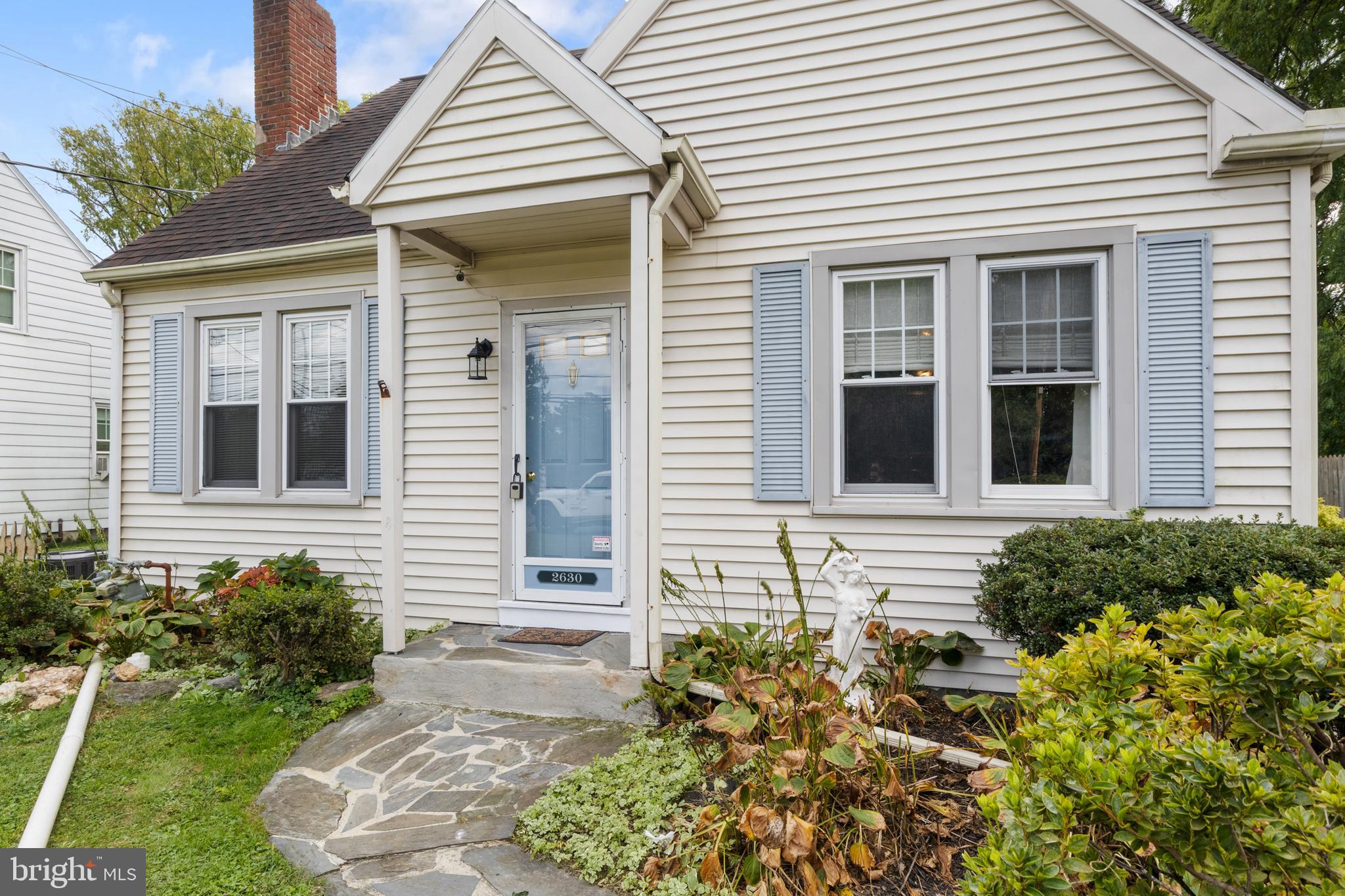 2630 COLUMBIA AVENUE