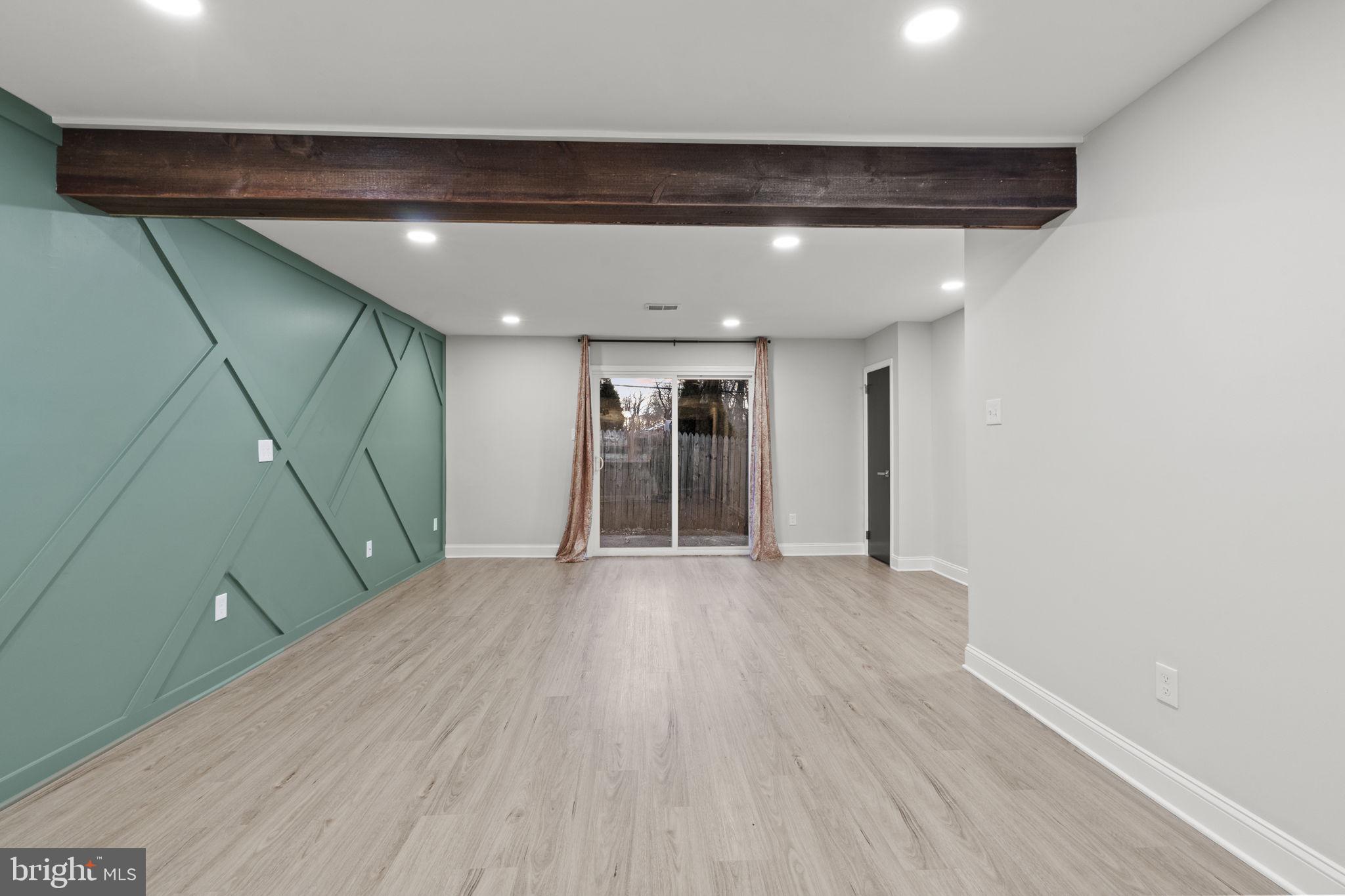 ELKINS PARK - Residential