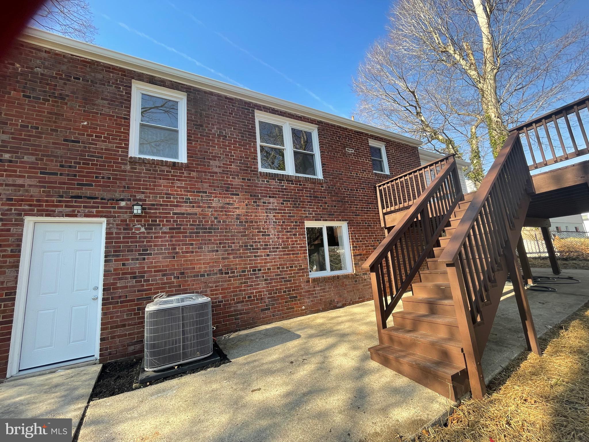 BUCKLERS - Residential