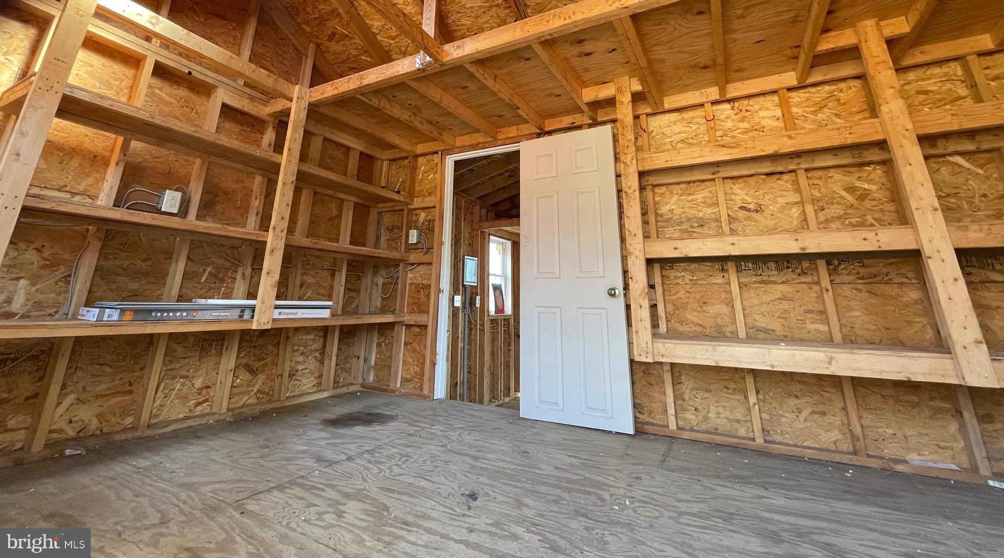 BUCKLERS - Residential