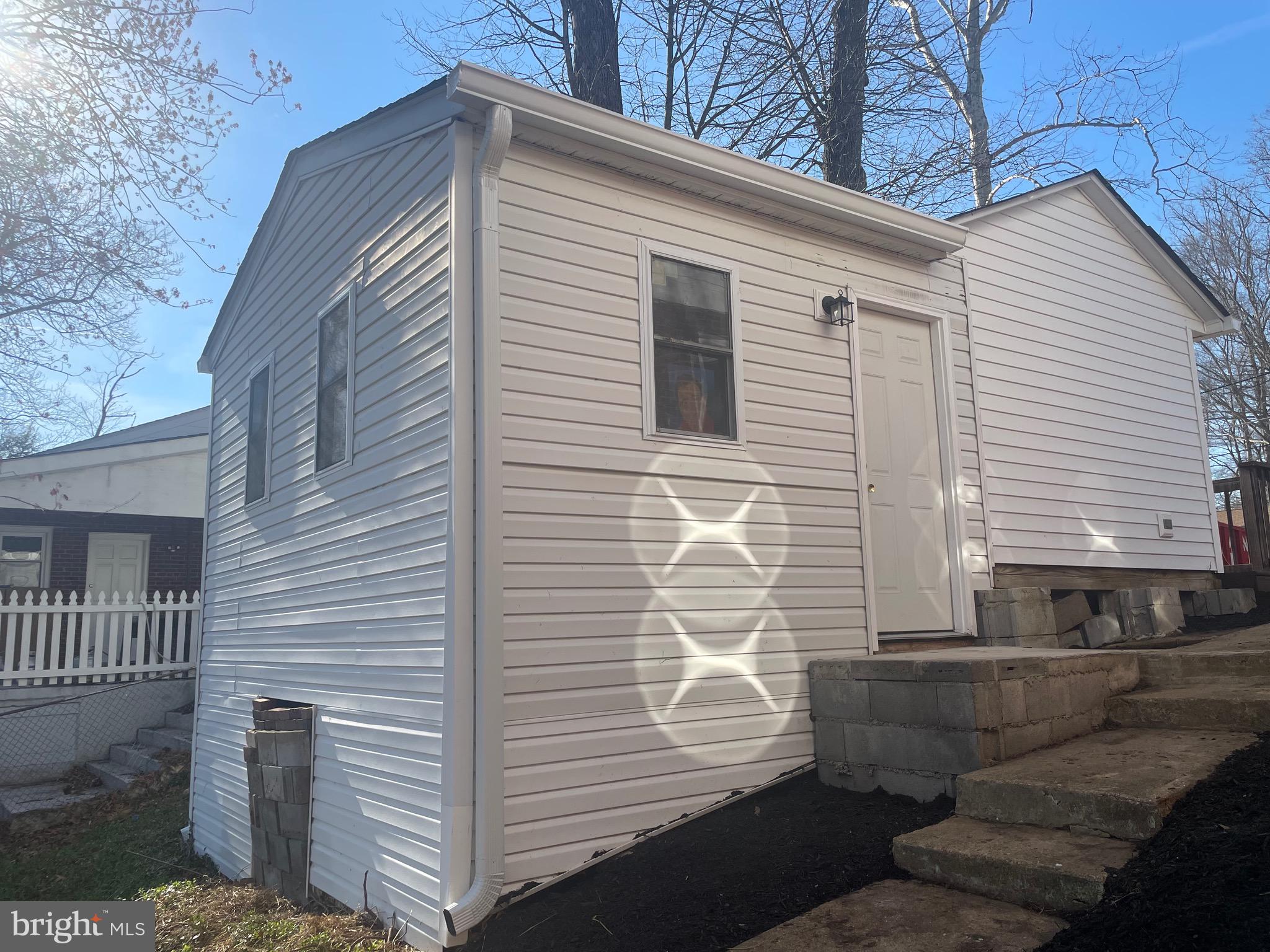 BUCKLERS - Residential