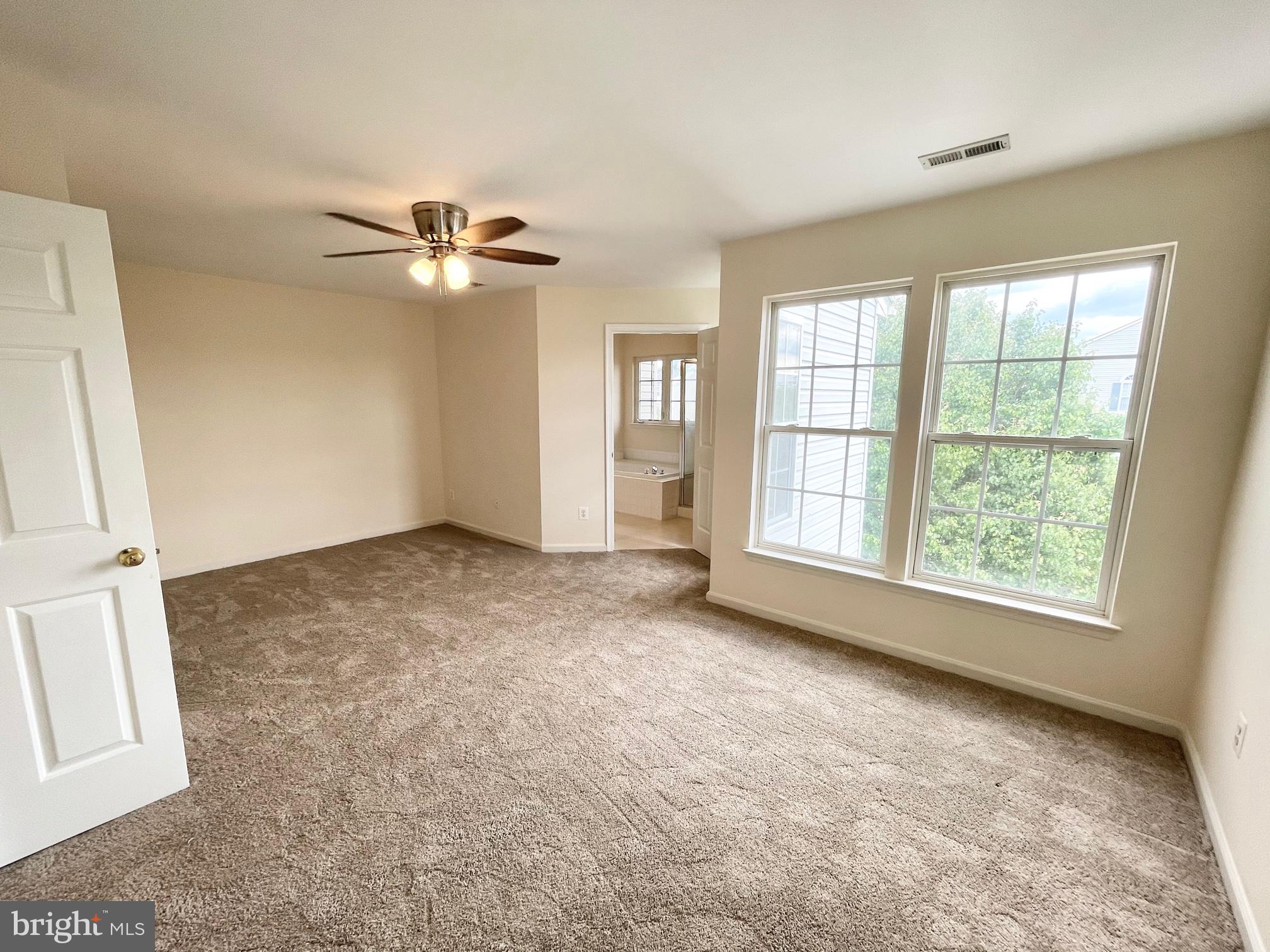 RIVERSIDE STATION - Residential