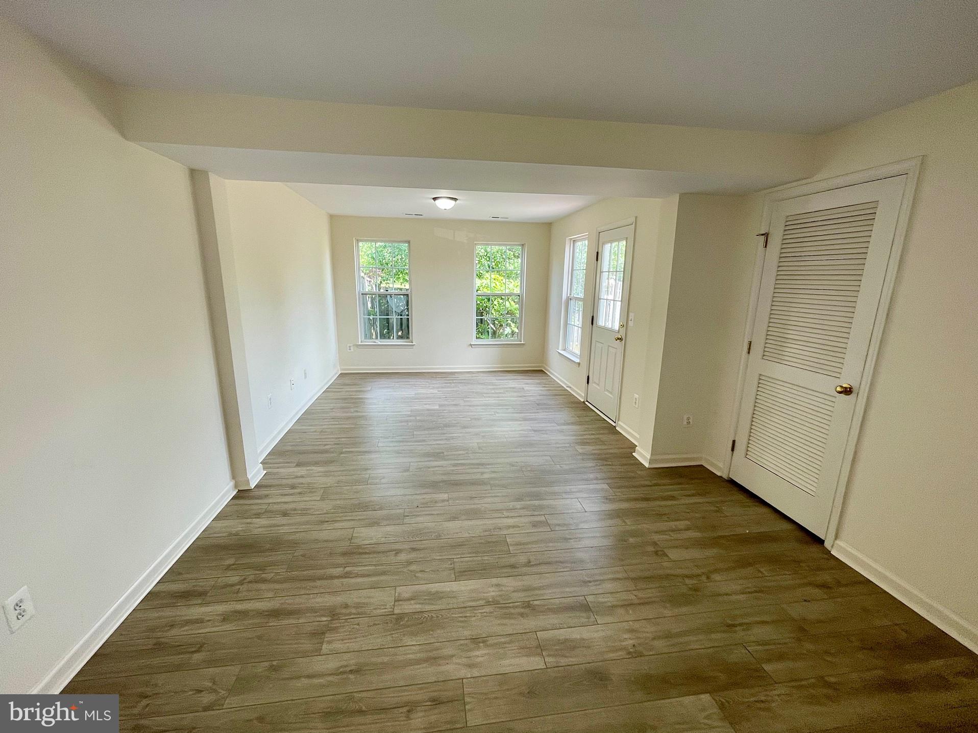 RIVERSIDE STATION - Residential