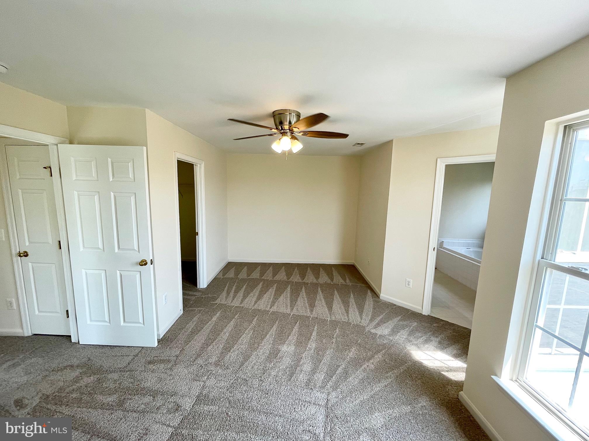 RIVERSIDE STATION - Residential