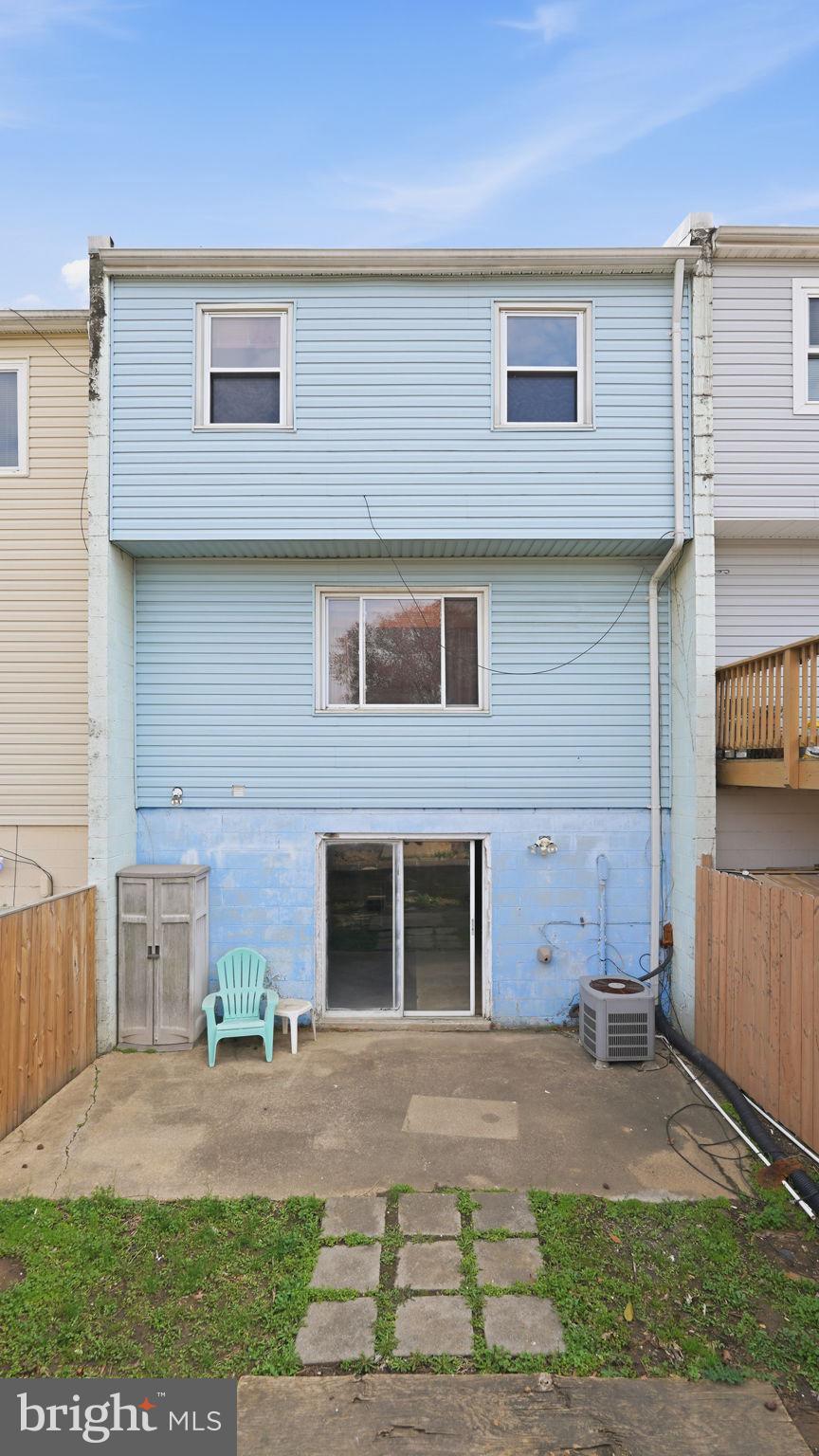 STAFFORDBOROUGH TOWNHOUSES - Residential