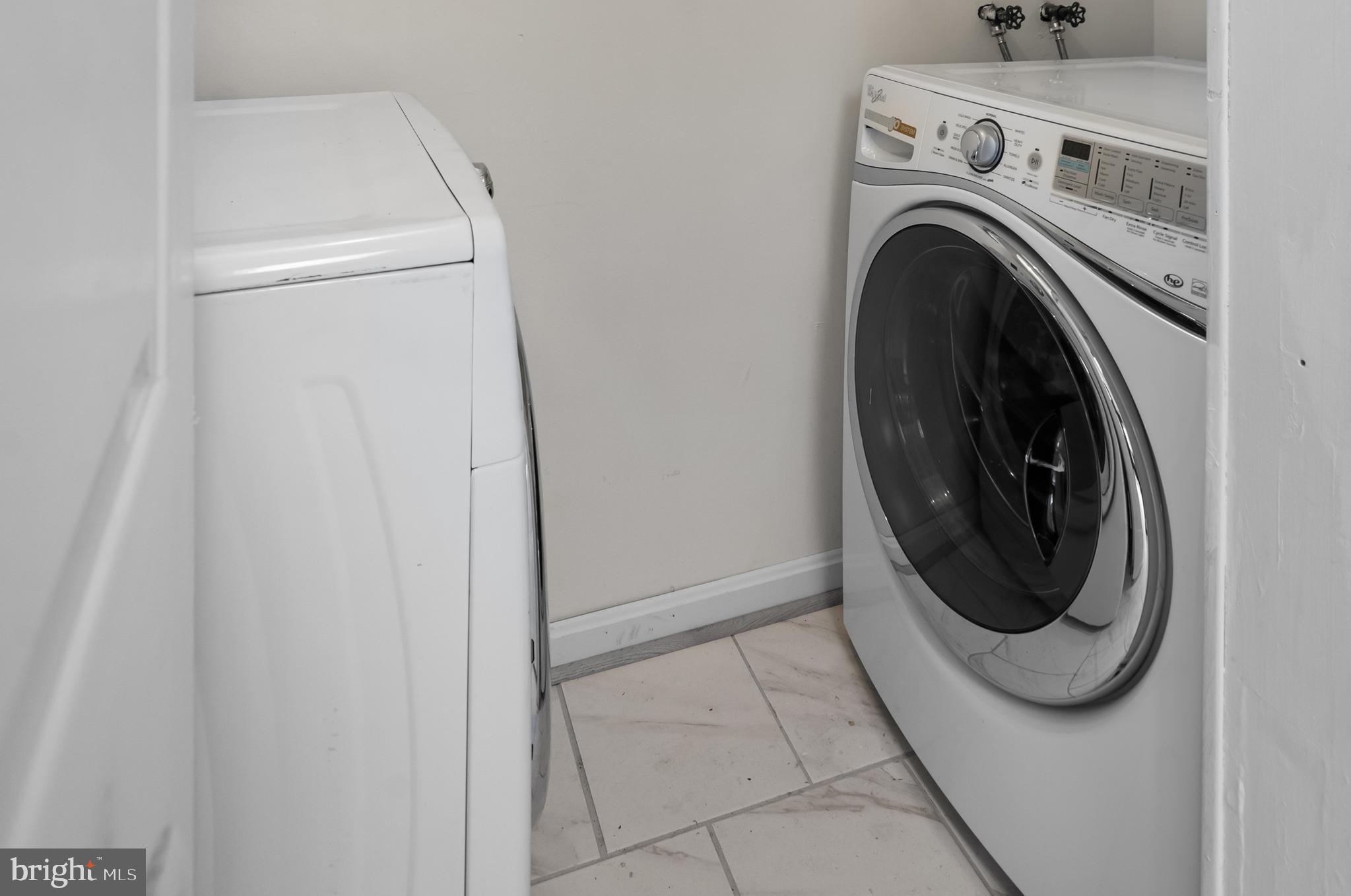 GREENBRIAR - Residential Lease