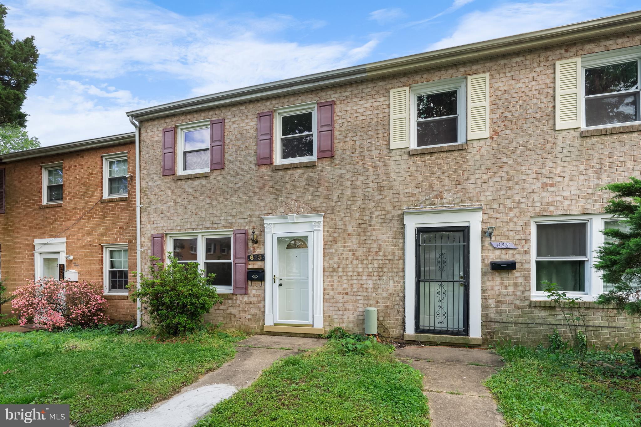 GREENBRIAR - Residential Lease