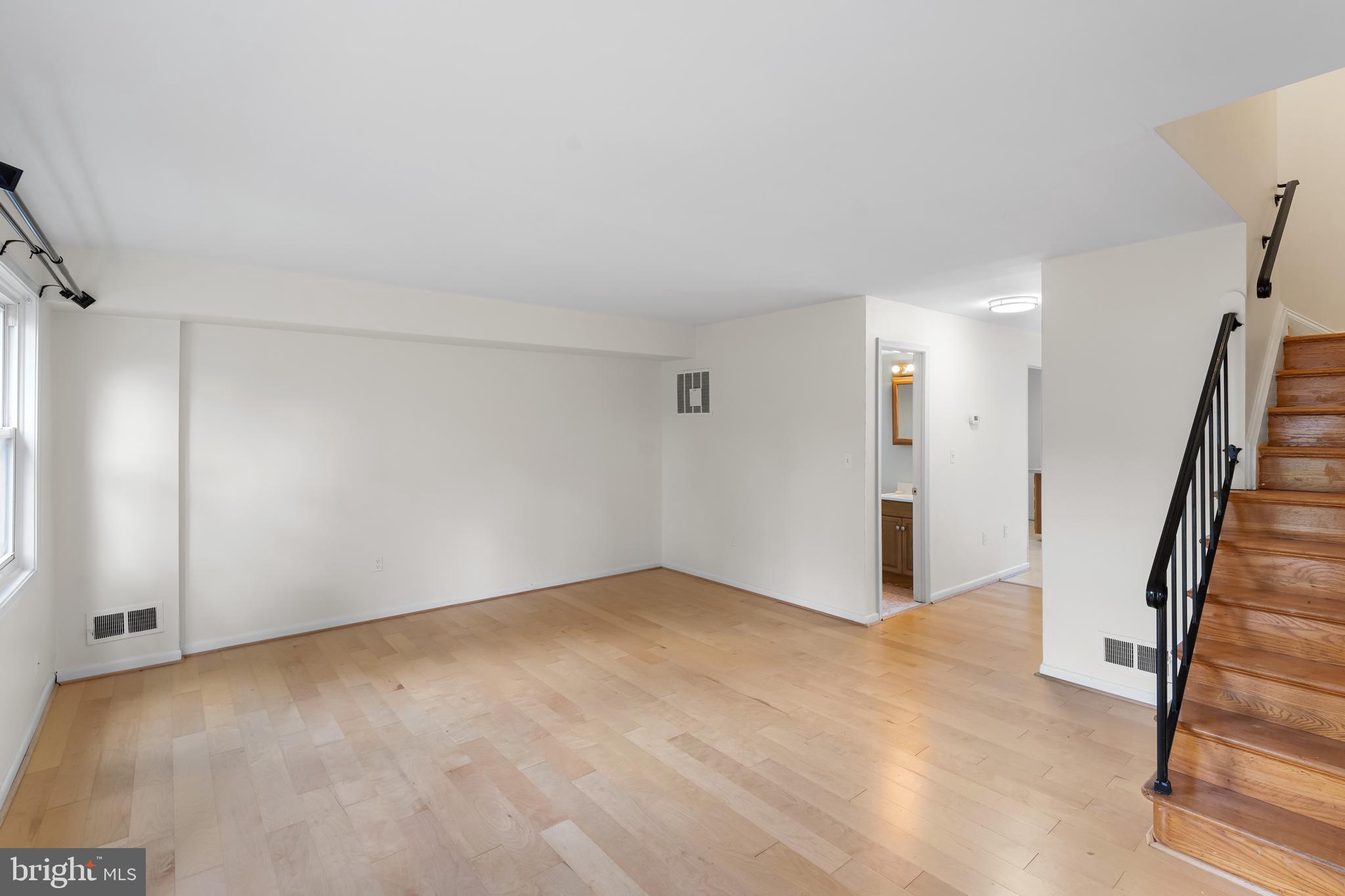 GREENBRIAR - Residential Lease