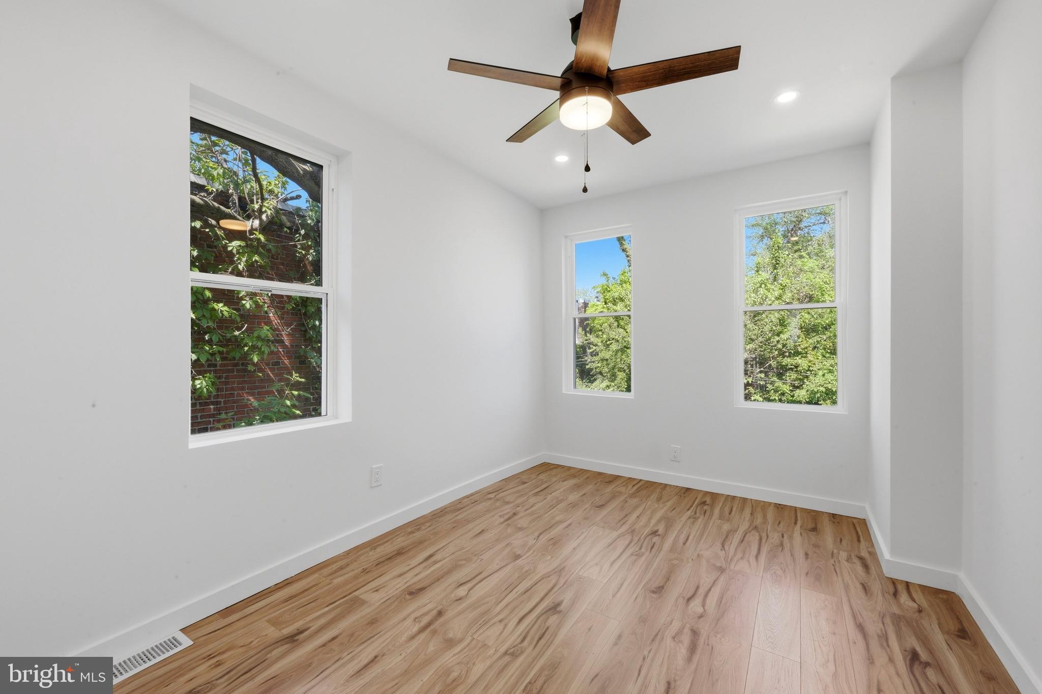 CEDAR PARK - Residential