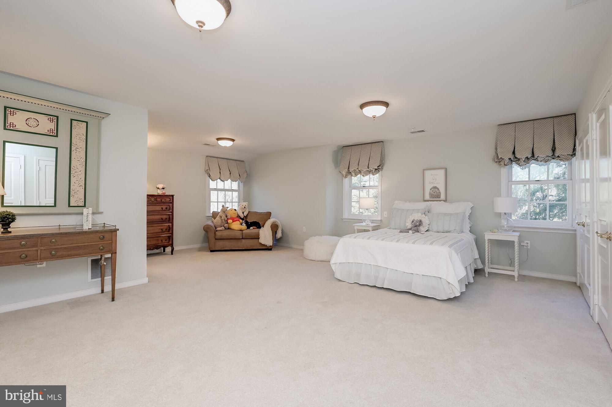 POTOMAC FALLS - Residential