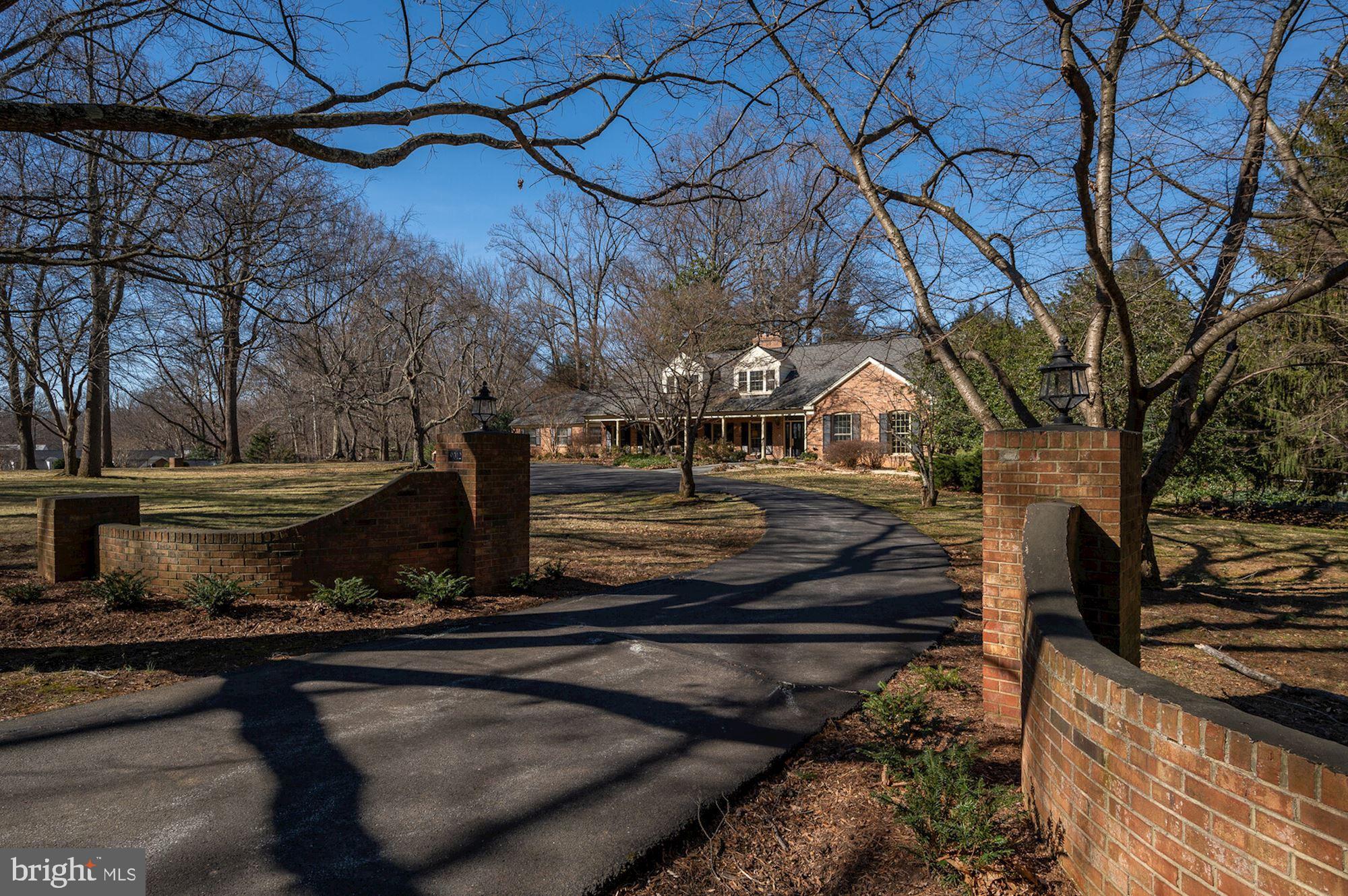 POTOMAC FALLS - Residential