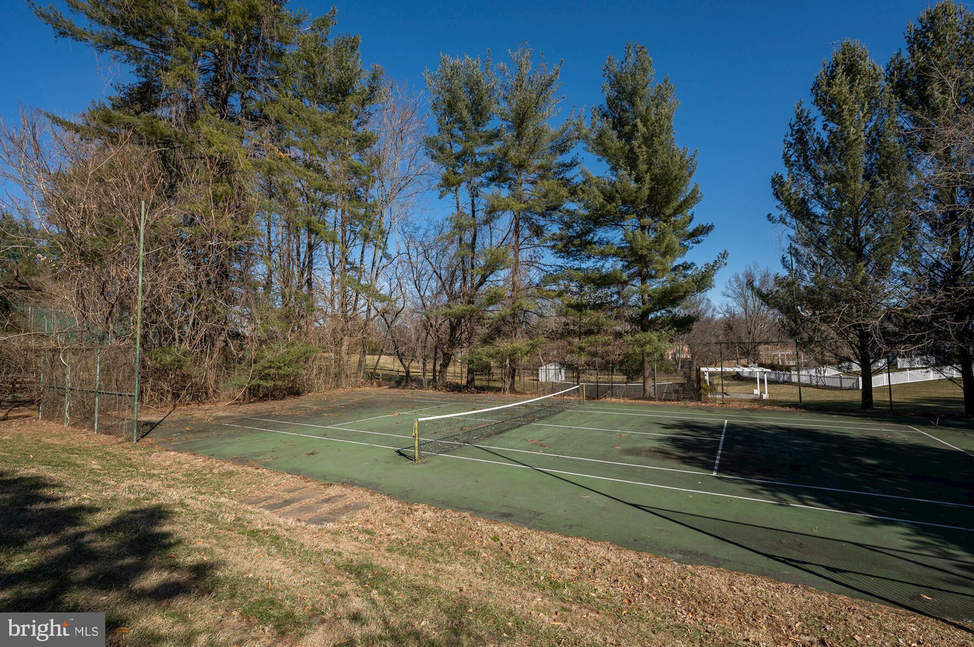 POTOMAC FALLS - Residential