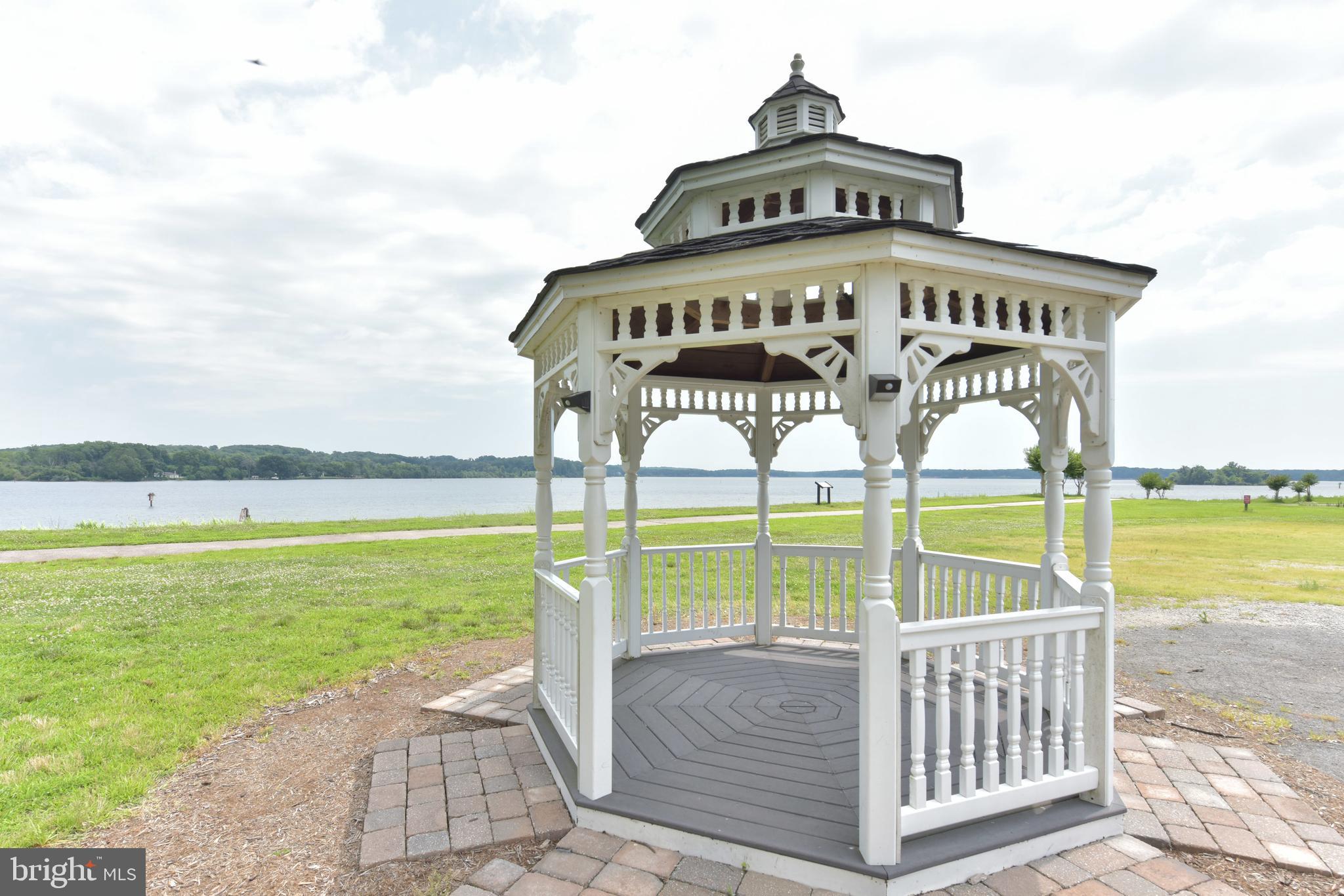 BELMONT BAY - Residential