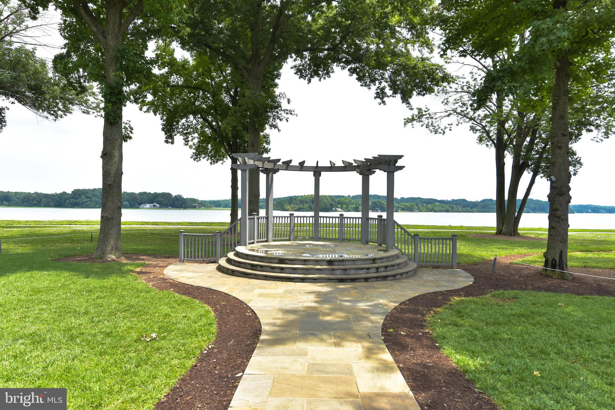 BELMONT BAY - Residential