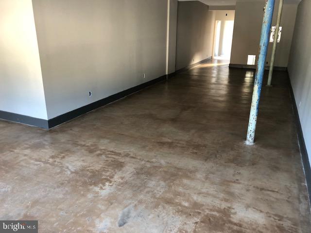 ESSEX - Commercial Lease