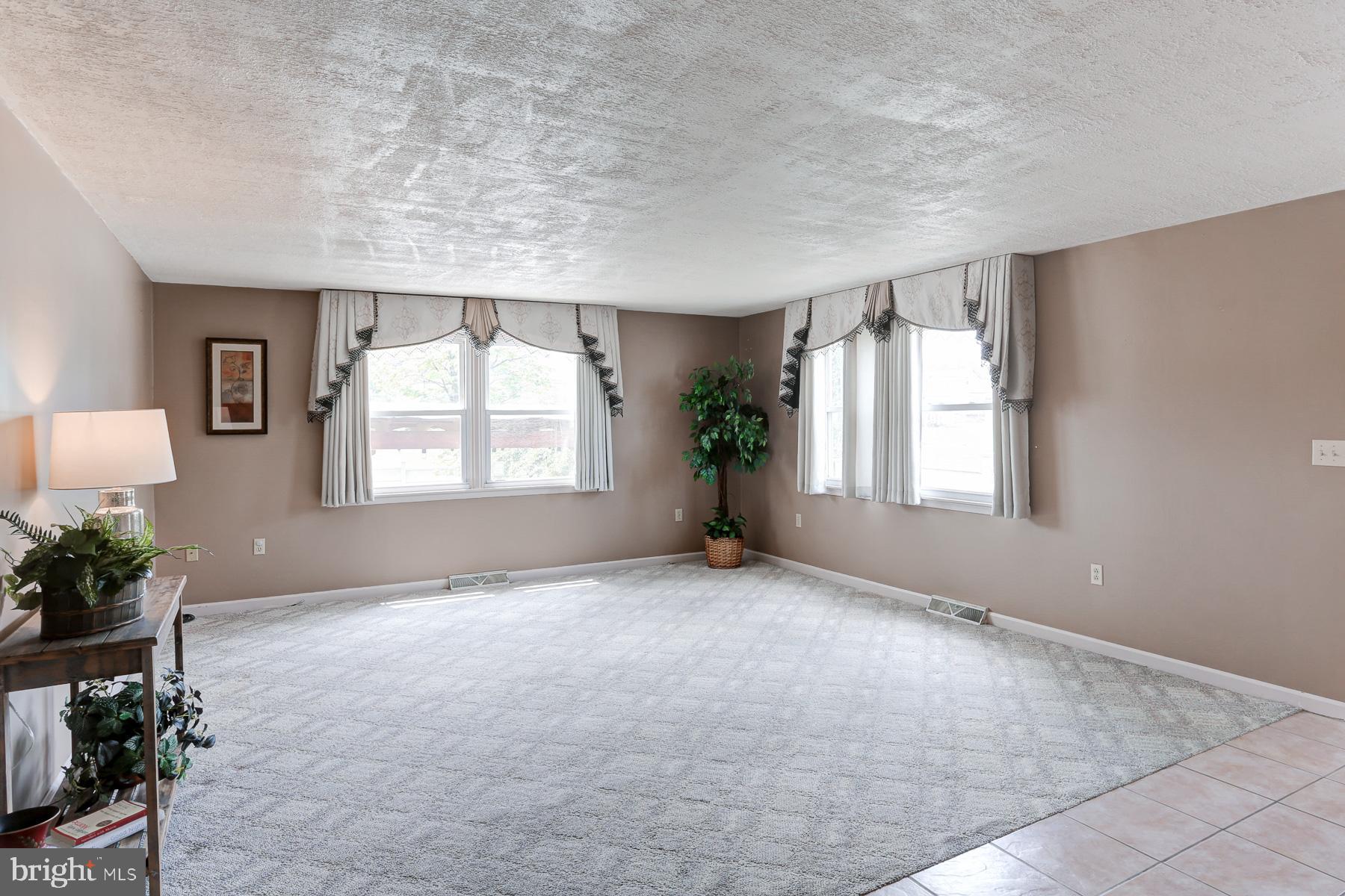 LAWTON - Residential