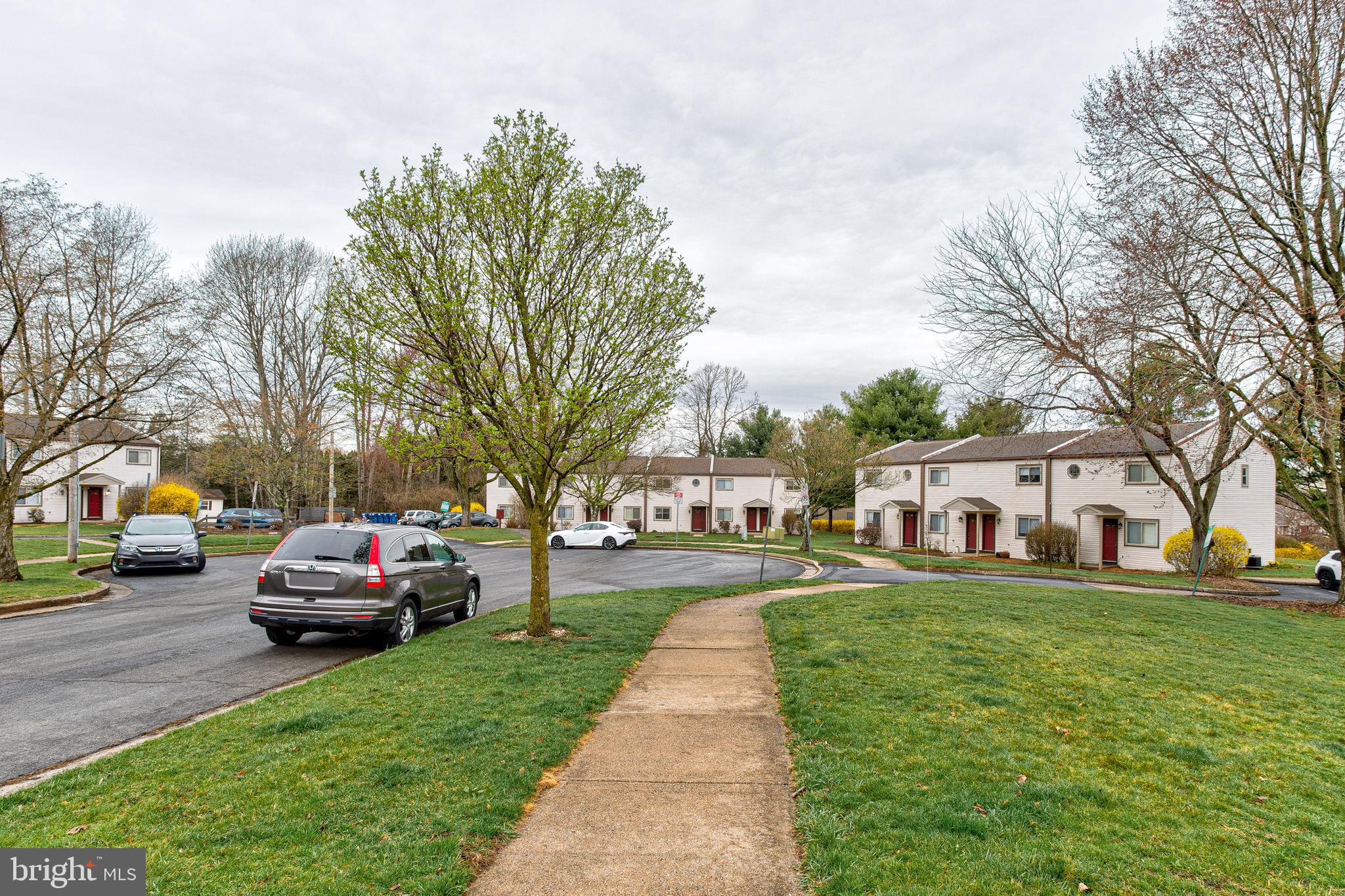 921 SOUTHGATE DRIVE