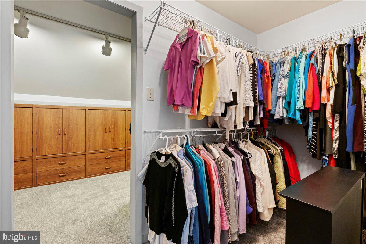 PHEASANT WOODS - Residential