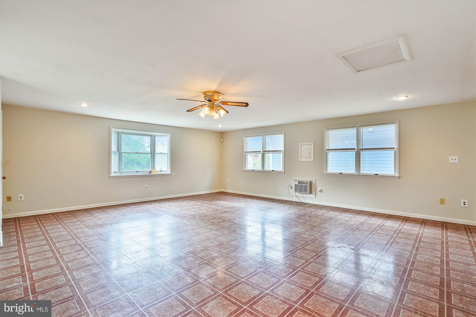 WEST LEWINSVILLE HEIGHTS - Residential Lease