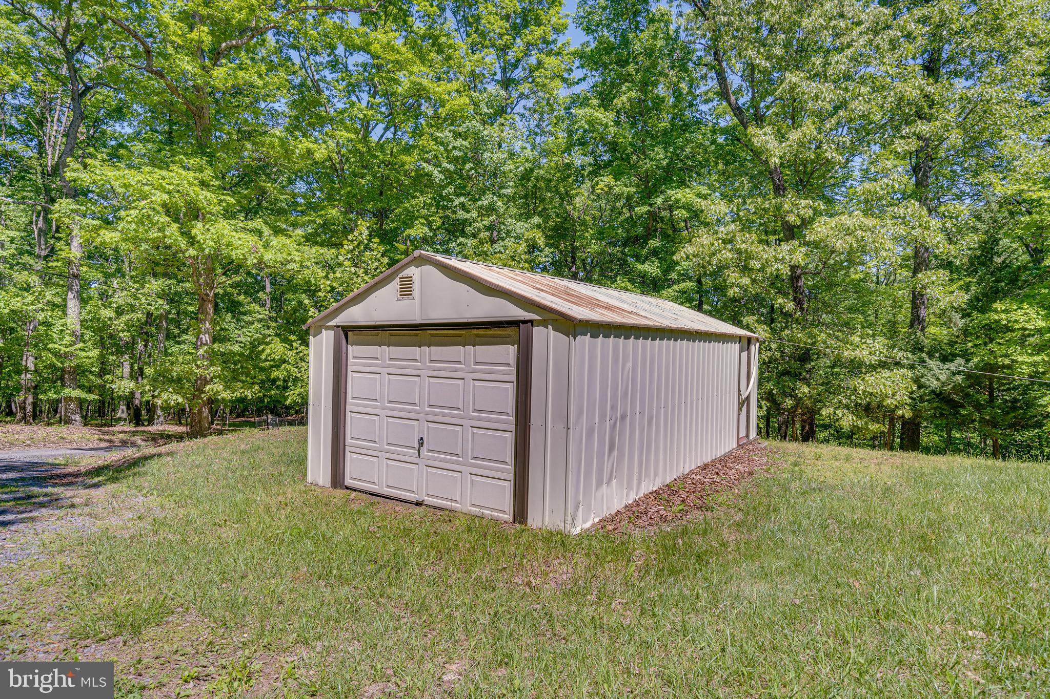 SOUTH MORGAN HILLS - Residential