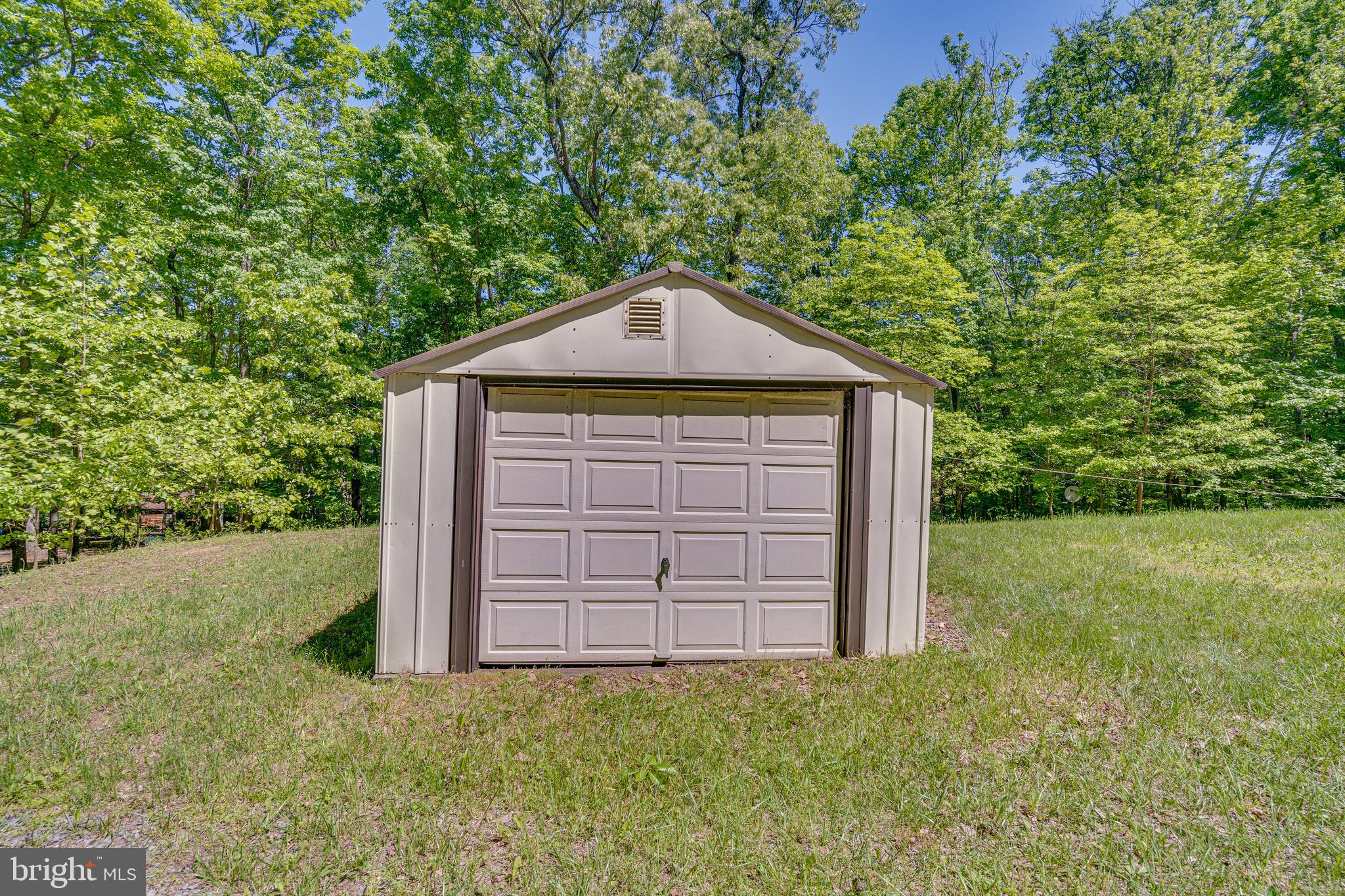 SOUTH MORGAN HILLS - Residential